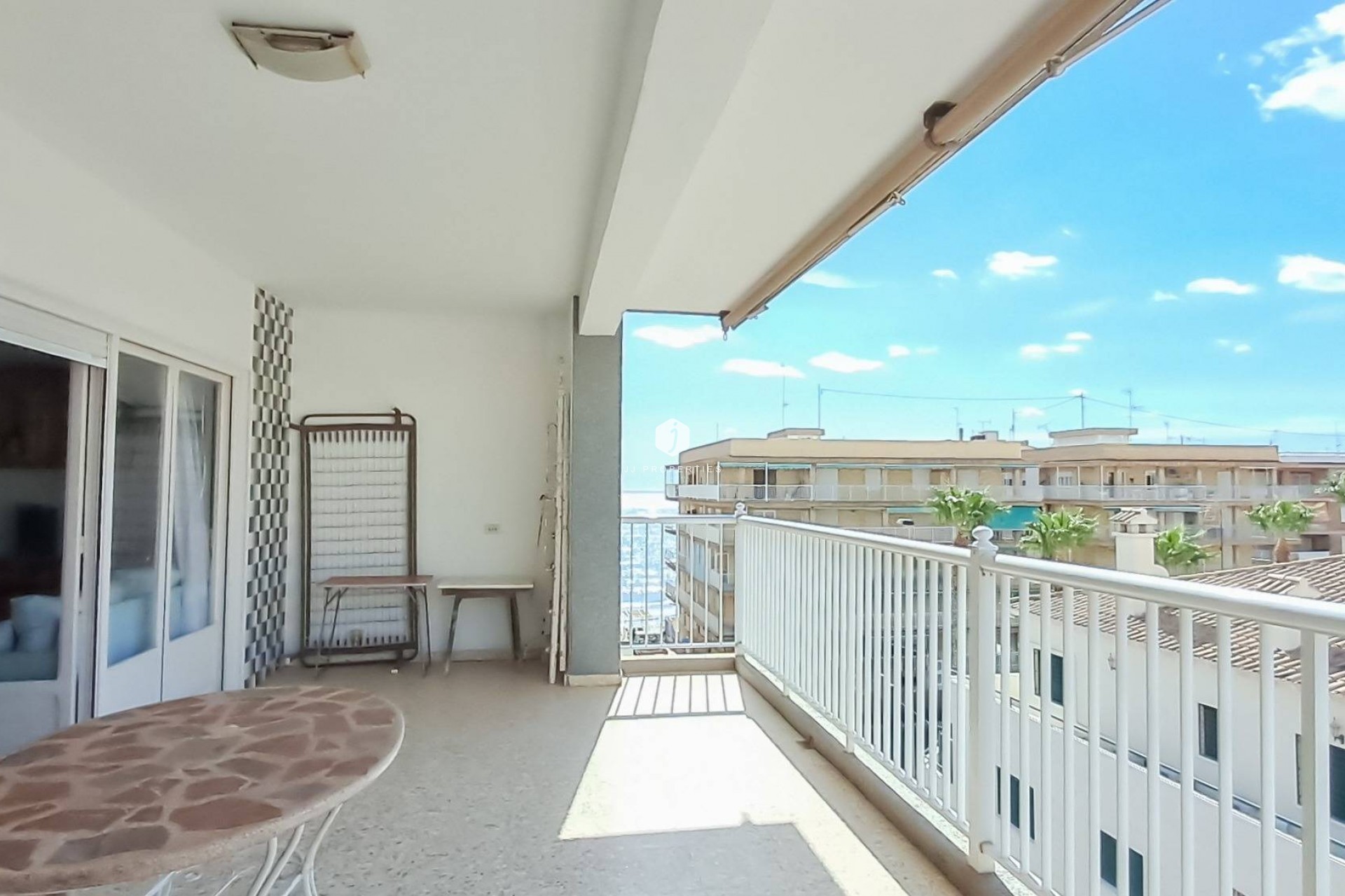 Aus zweiter Hand - Penthouse -
Torrevieja - Playa de los Naufragos
