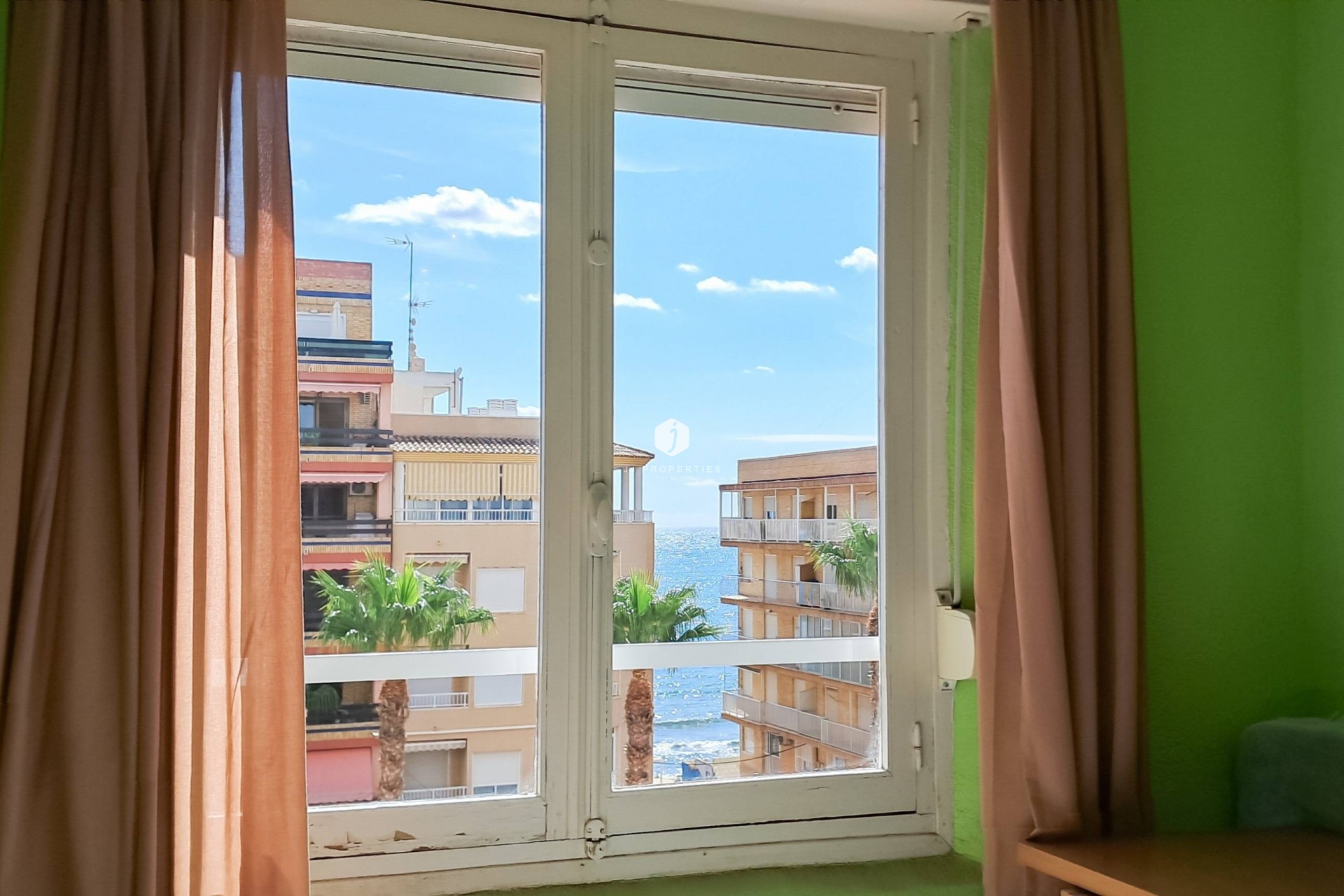 Aus zweiter Hand - Penthouse -
Torrevieja - Playa de los Naufragos
