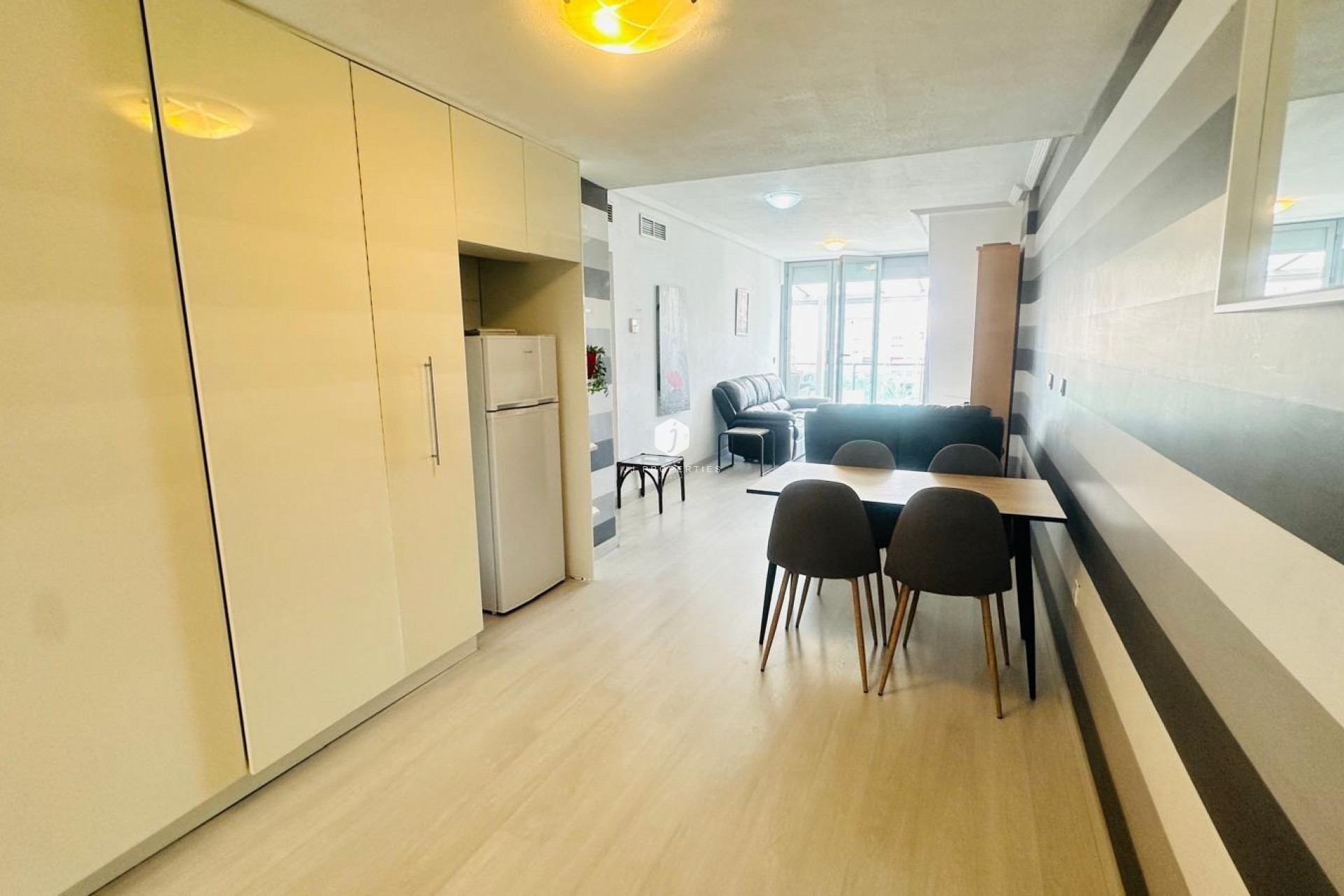 Aus zweiter Hand - Penthouse -
Torrevieja - Playa del Cura