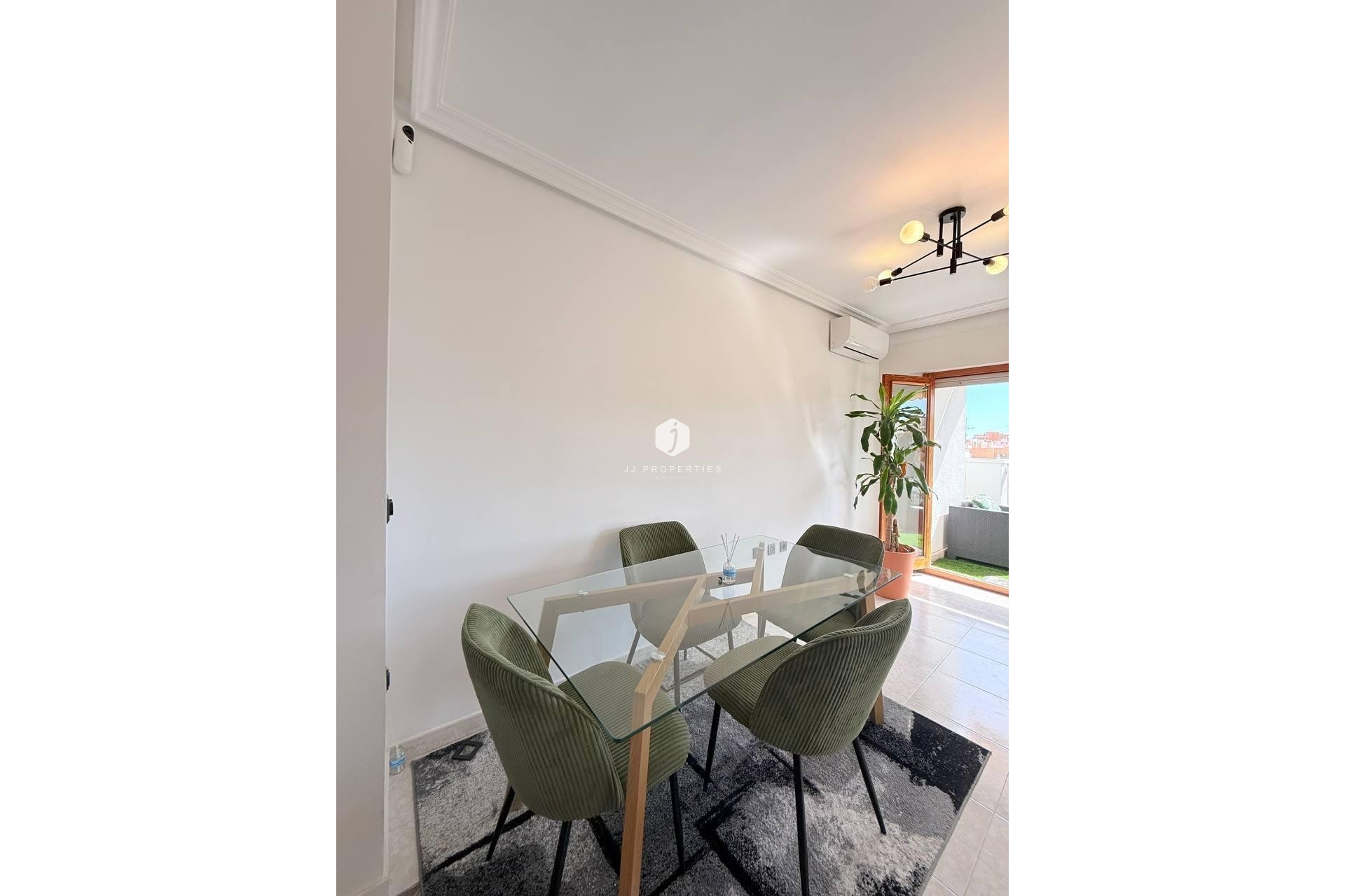 Aus zweiter Hand - Penthouse -
Torrevieja - Playa del Cura