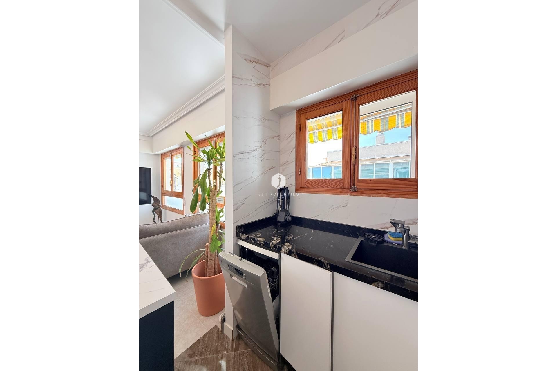 Aus zweiter Hand - Penthouse -
Torrevieja - Playa del Cura