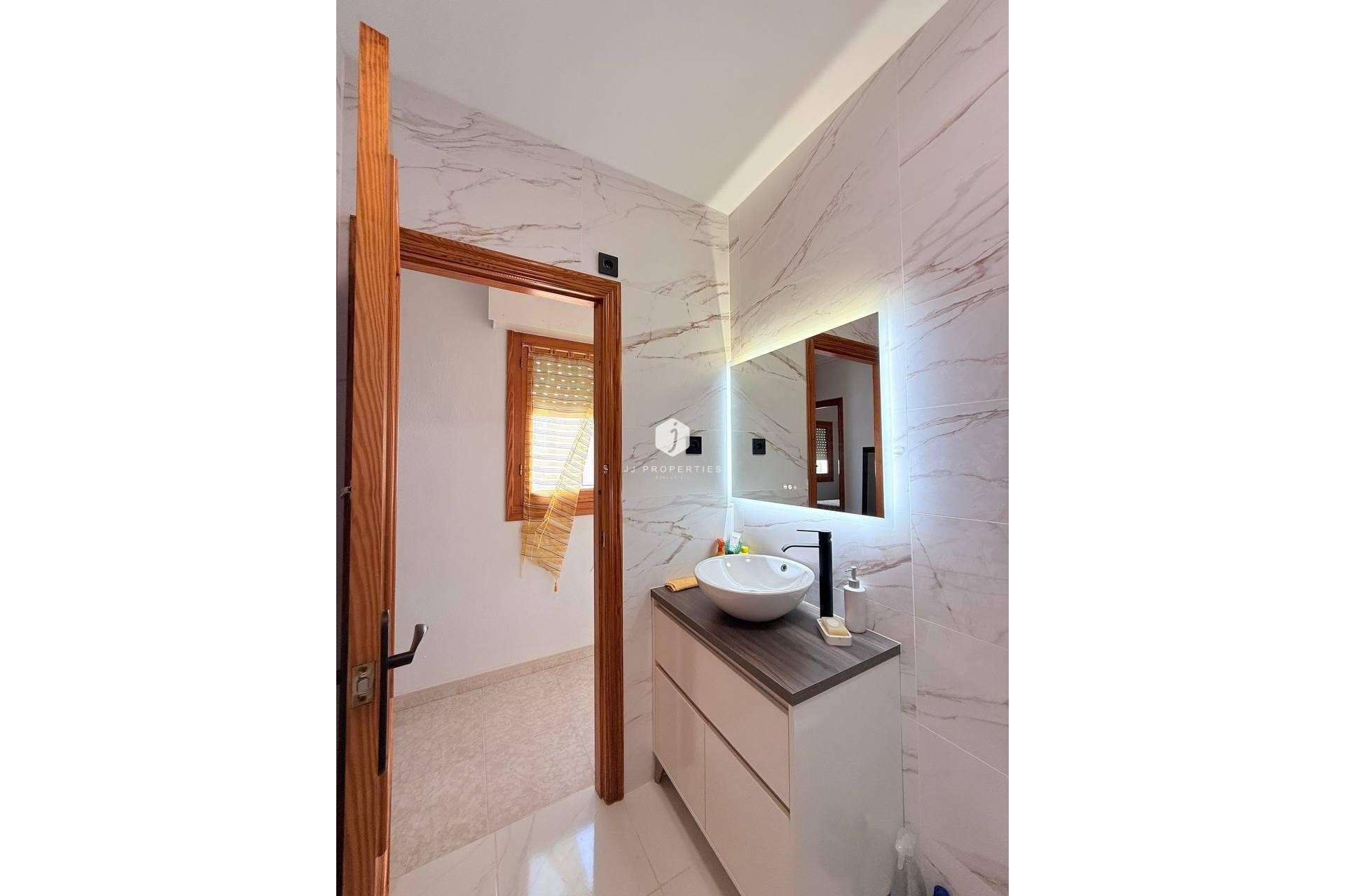 Aus zweiter Hand - Penthouse -
Torrevieja - Playa del Cura