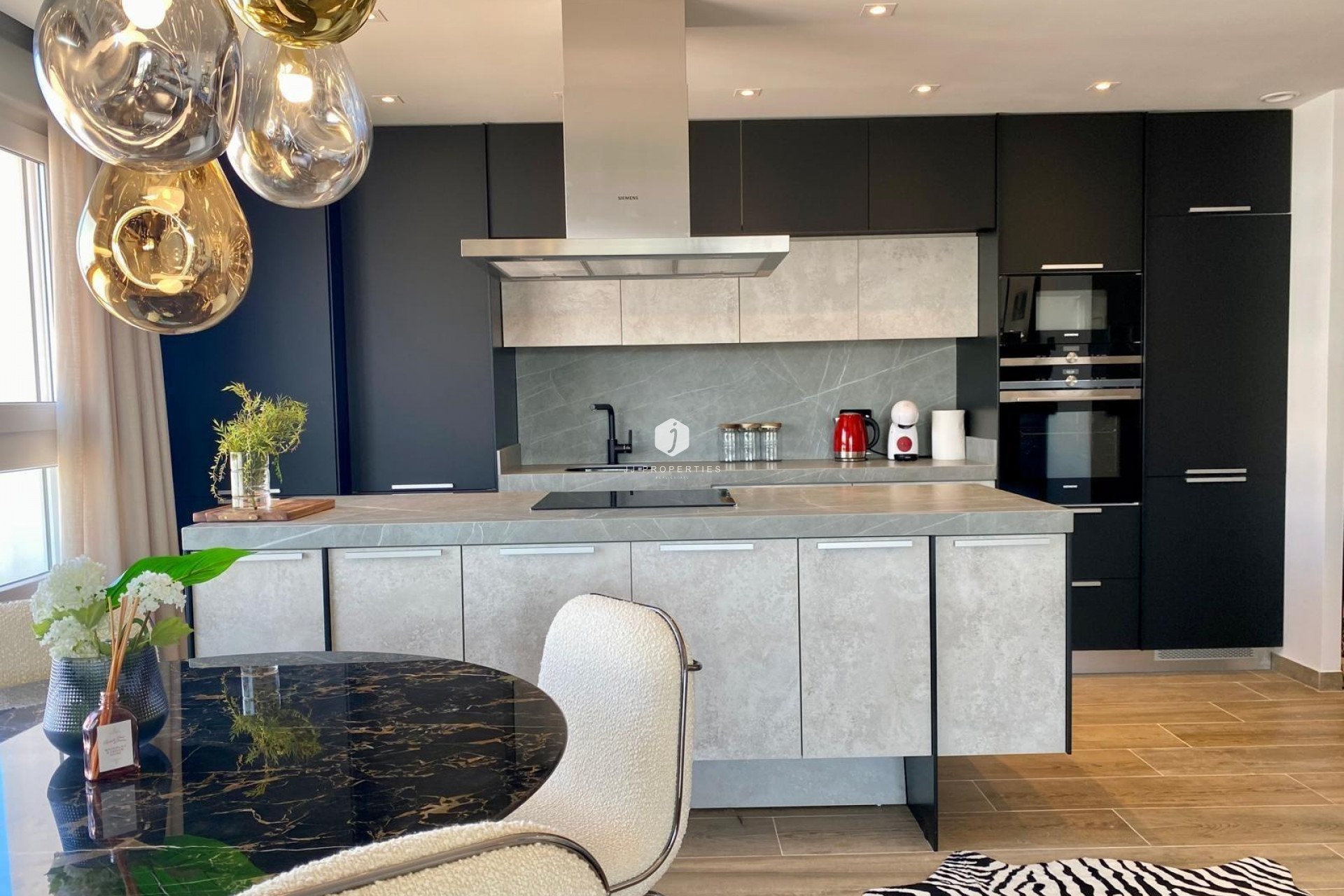 Aus zweiter Hand - Penthouse -
Torrevieja - Punta prima