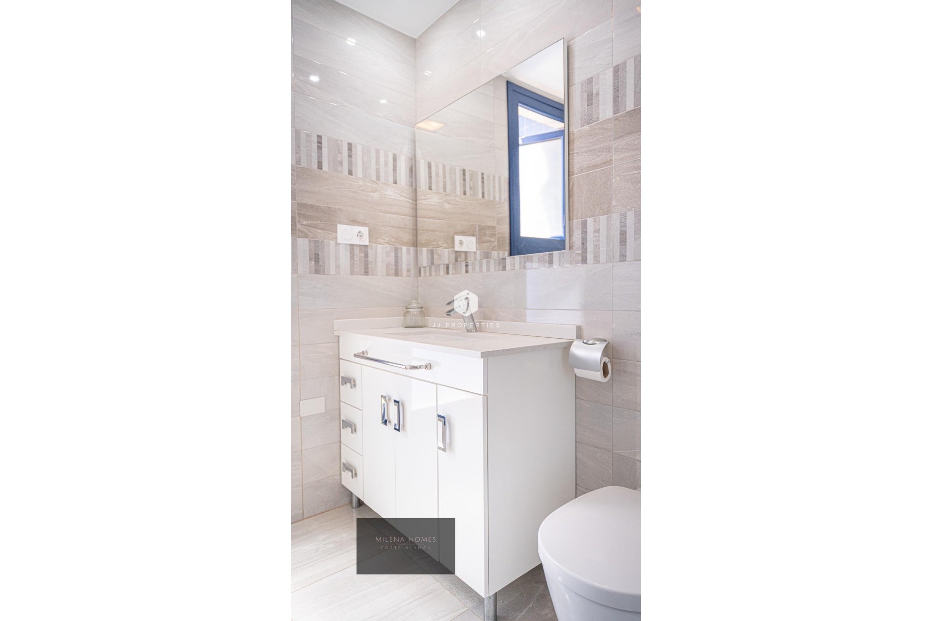 Aus zweiter Hand - Penthouse -
Torrevieja - Punta prima