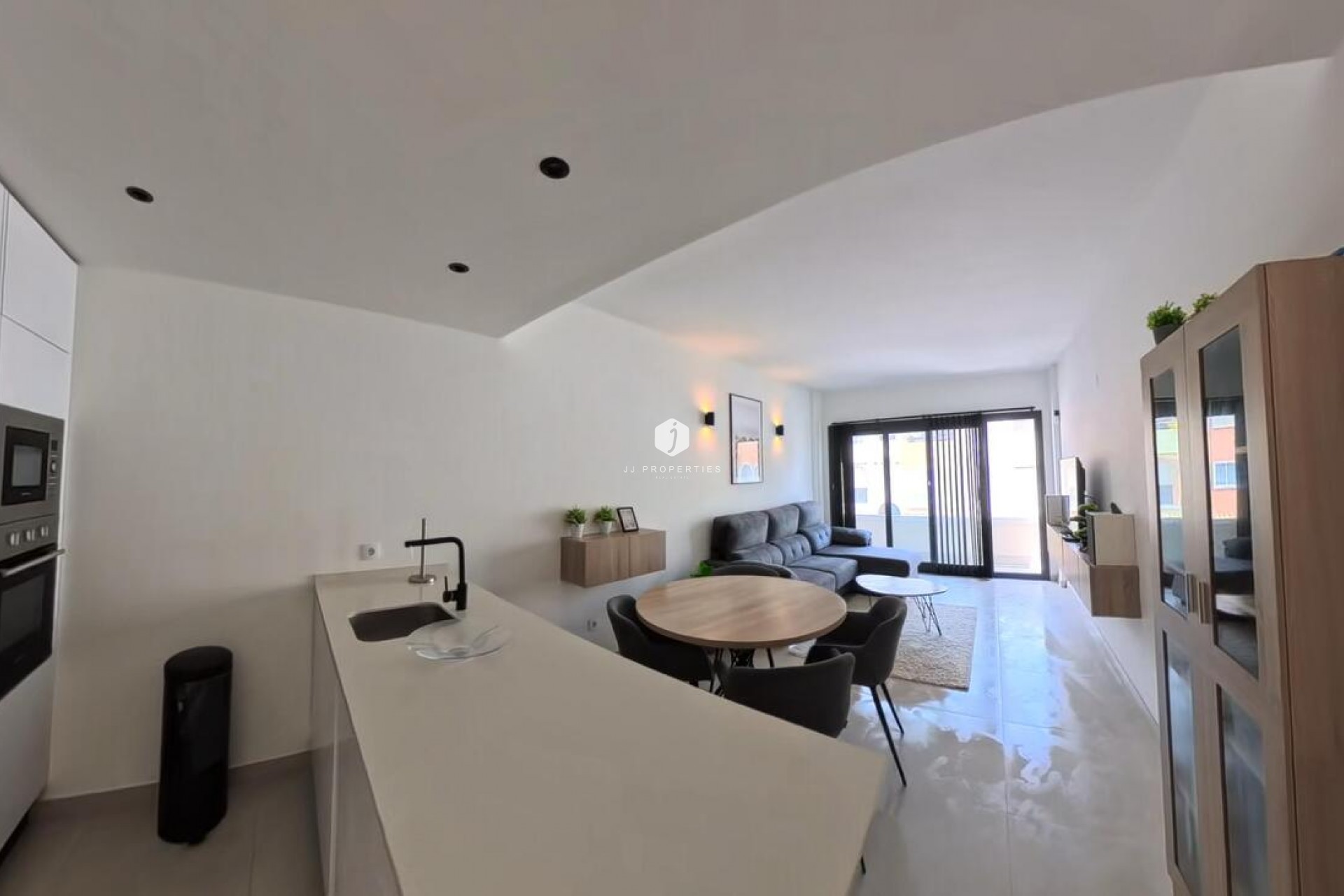 Aus zweiter Hand - Penthouse -
Torrevieja