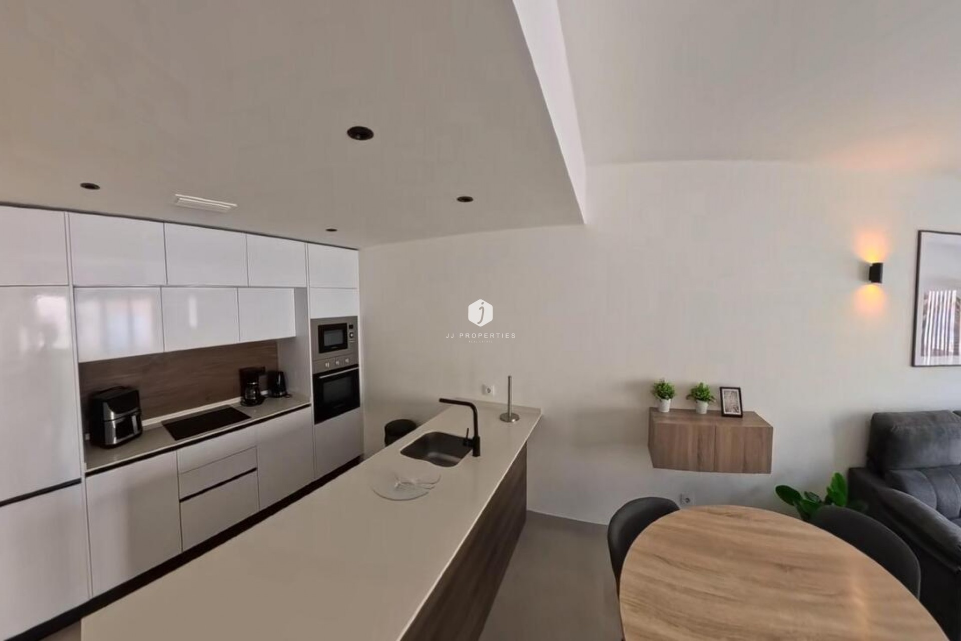 Aus zweiter Hand - Penthouse -
Torrevieja