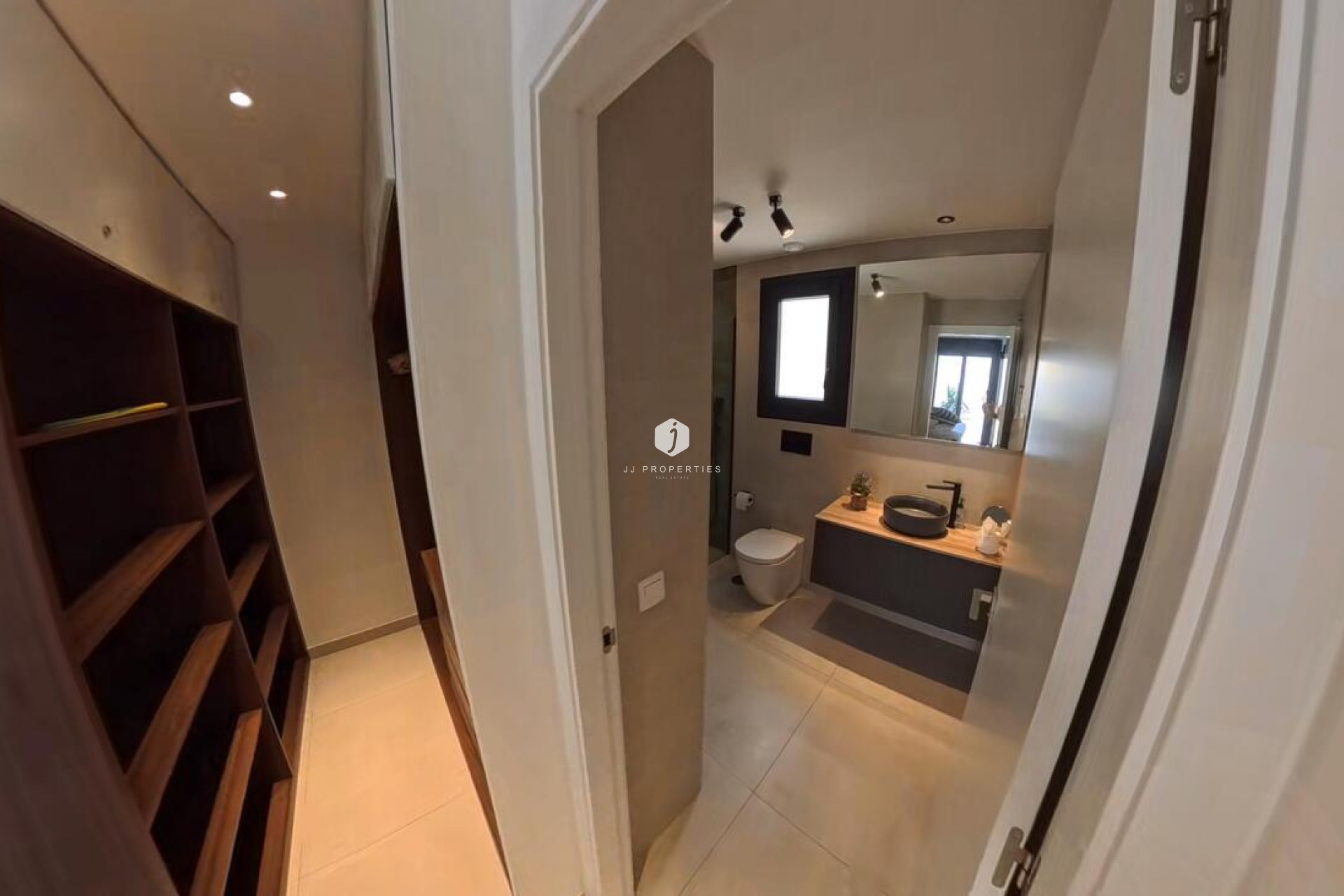 Aus zweiter Hand - Penthouse -
Torrevieja