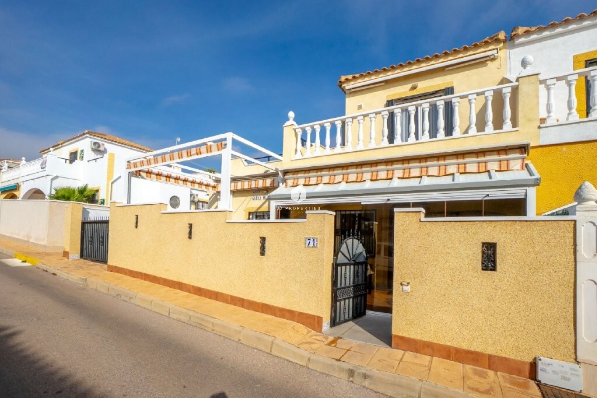 Aus zweiter Hand - Quad House Penthouse -
Orihuela Costa - Serena 5