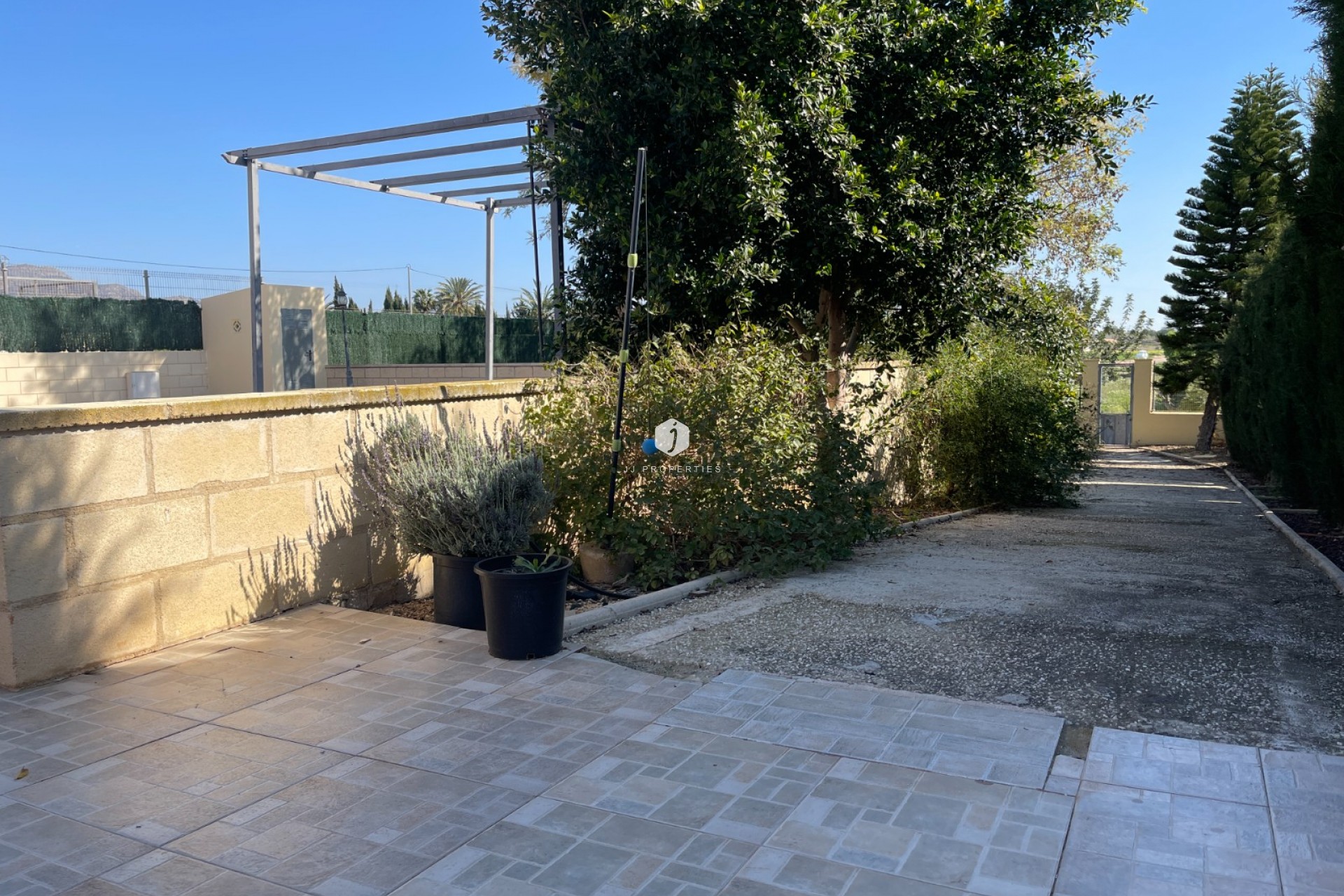 Aus zweiter Hand - Villa -
Albatera - Inland