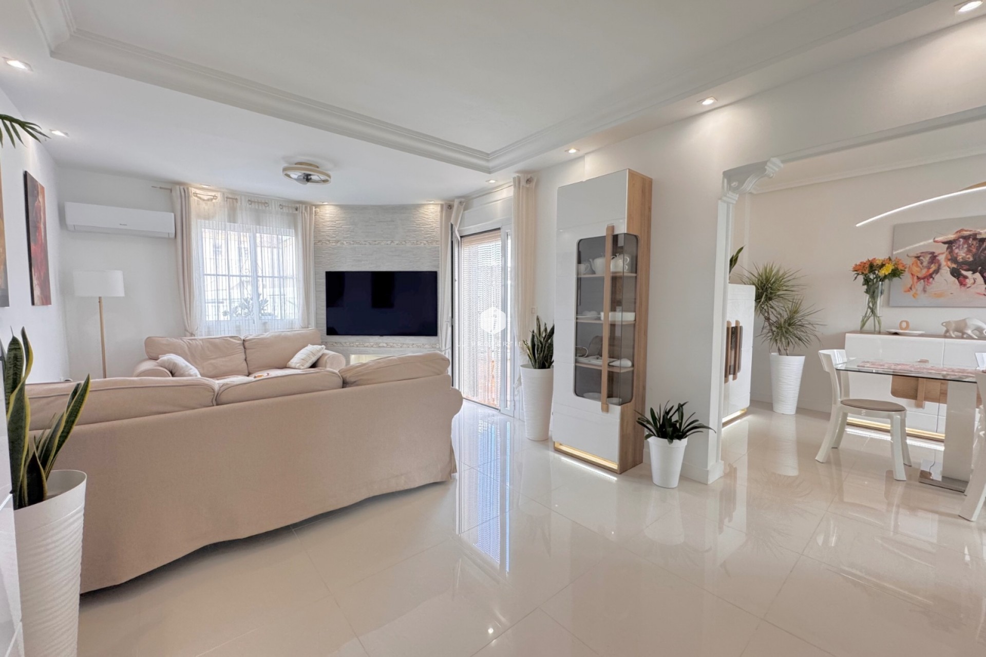 Aus zweiter Hand - Villa -
Algorfa - Inland