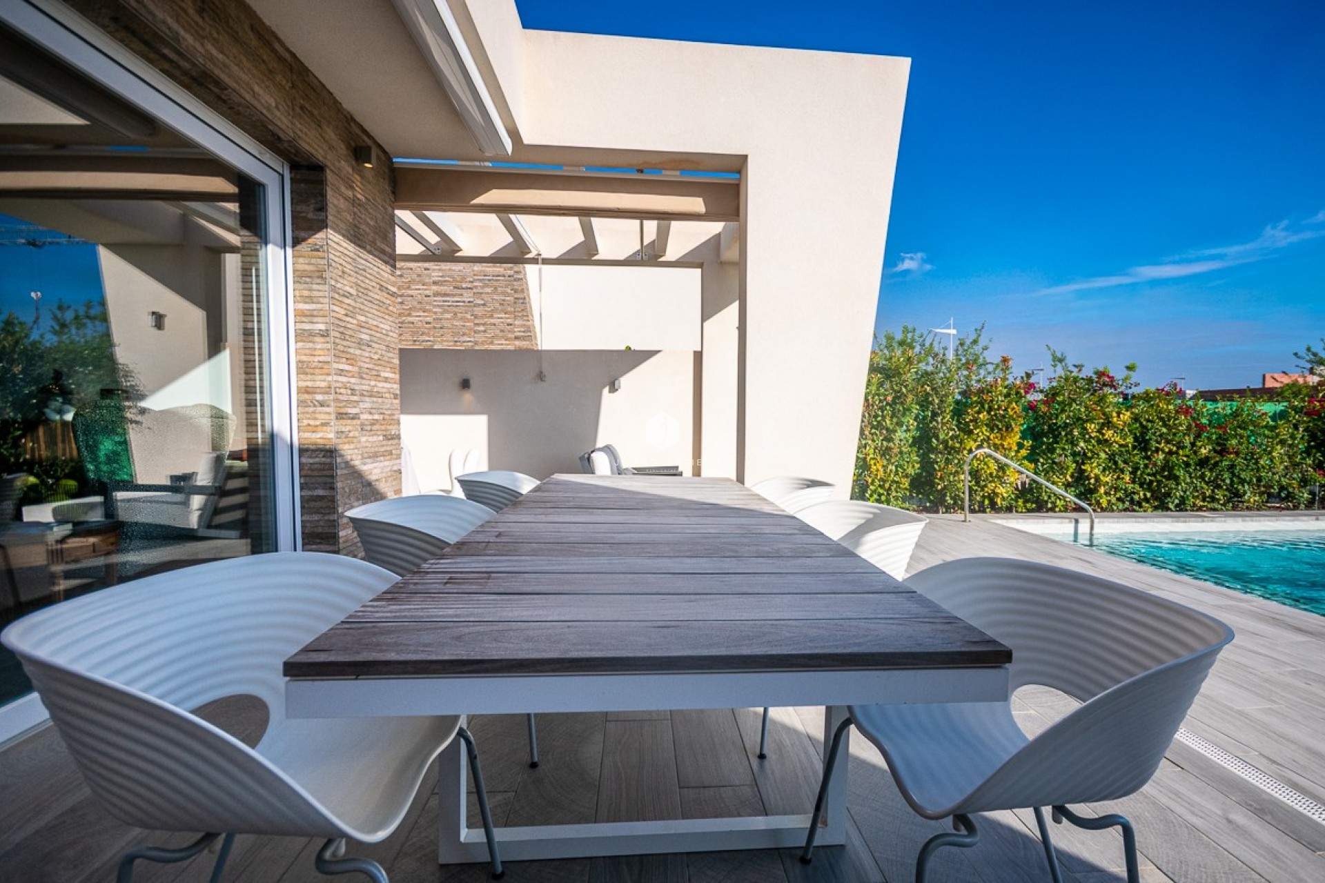 Aus zweiter Hand - Villa -
Algorfa - Inland