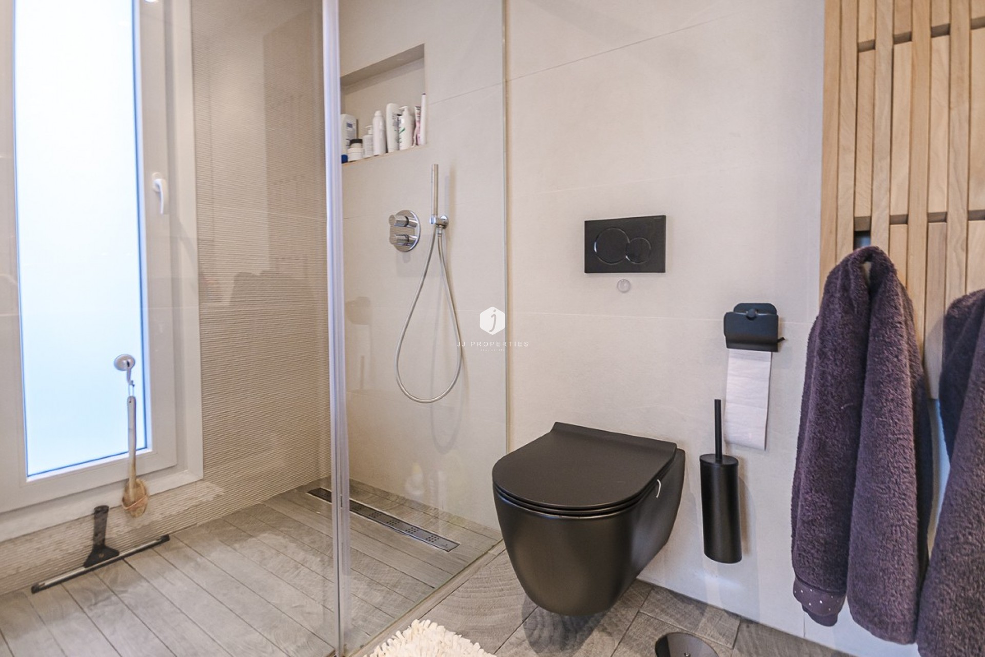 Aus zweiter Hand - Villa -
Algorfa - Inland