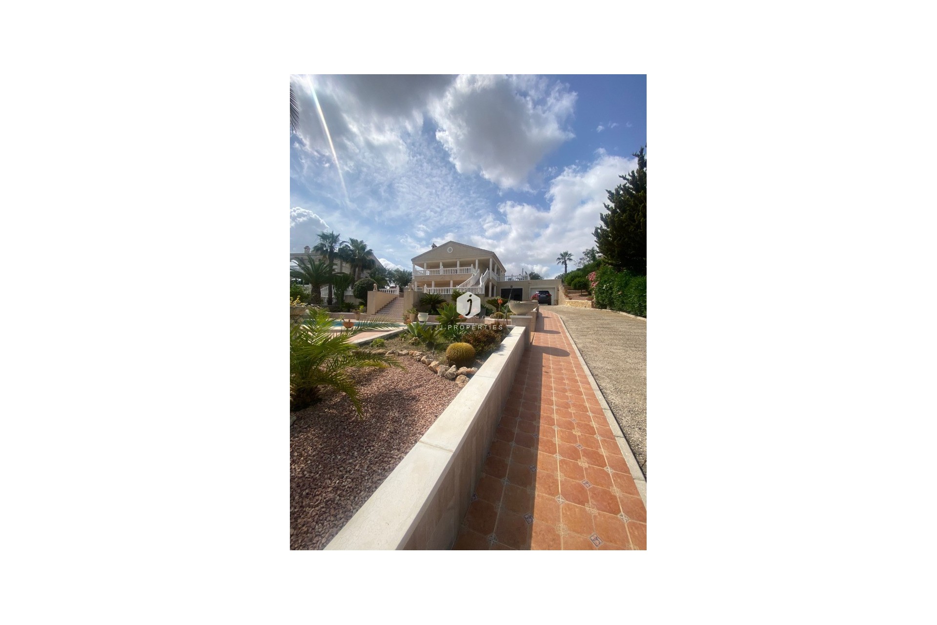 Aus zweiter Hand - Villa -
Algorfa - Inland