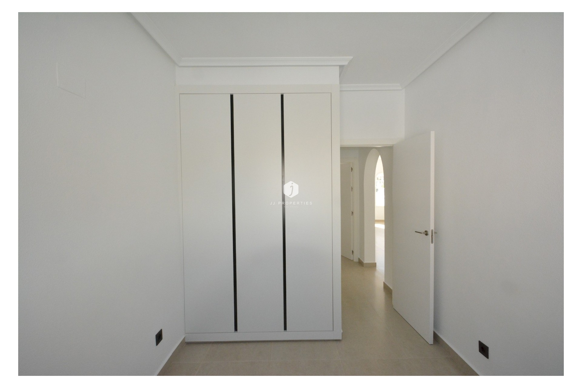 Aus zweiter Hand - Villa -
Algorfa - Inland