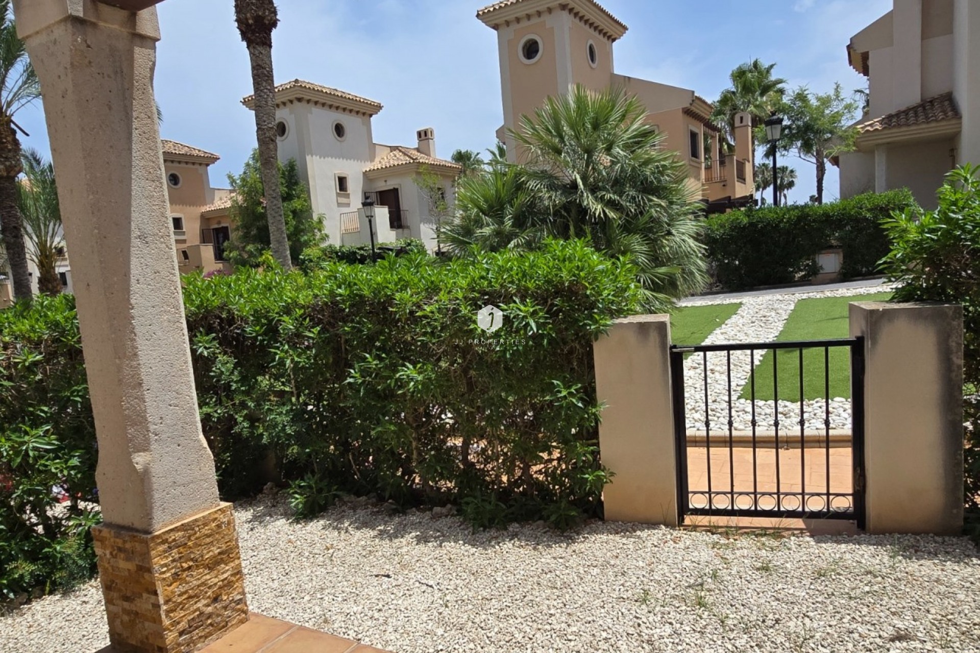 Aus zweiter Hand - Villa -
Algorfa - Inland