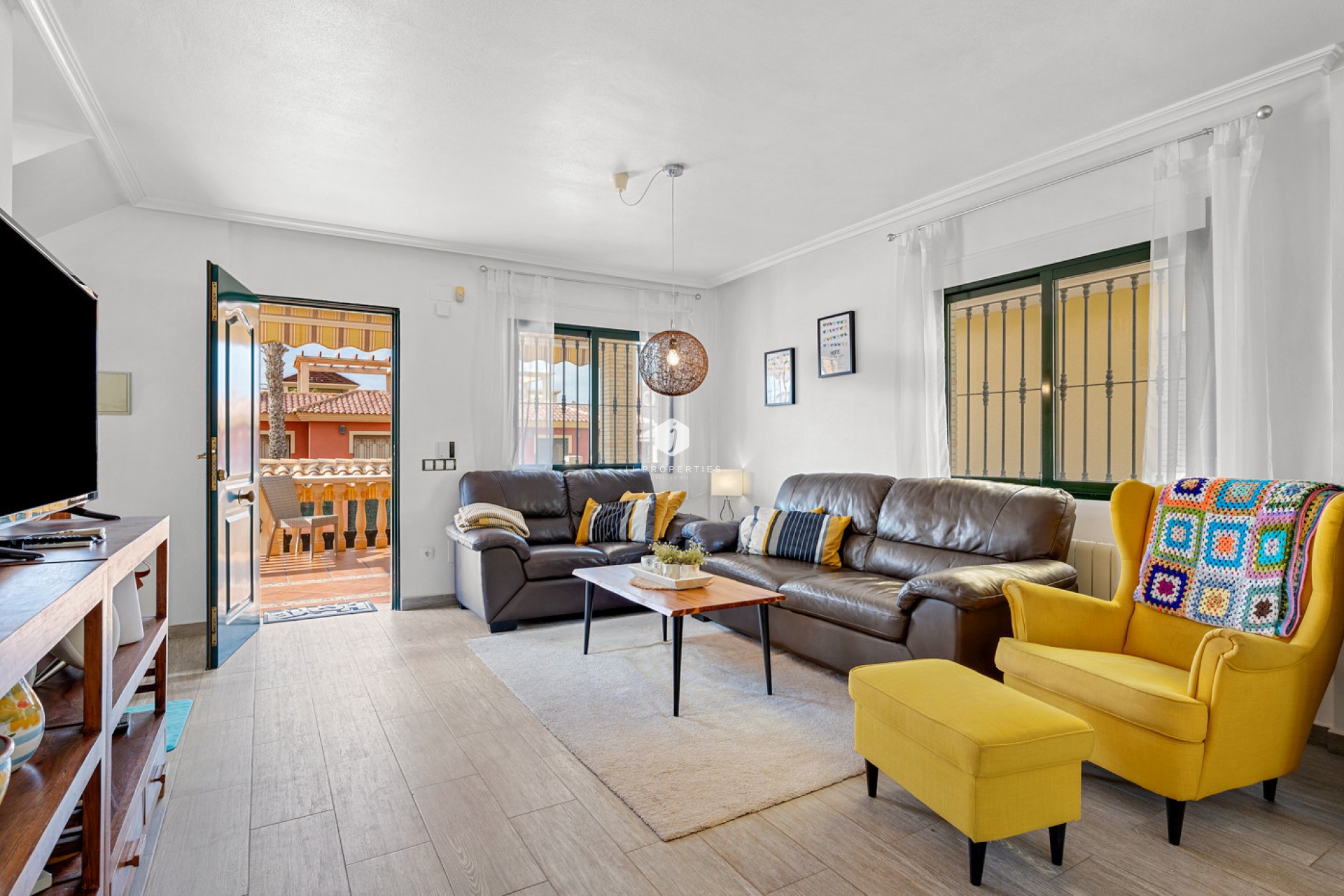 Aus zweiter Hand - Villa -
Algorfa - Inland