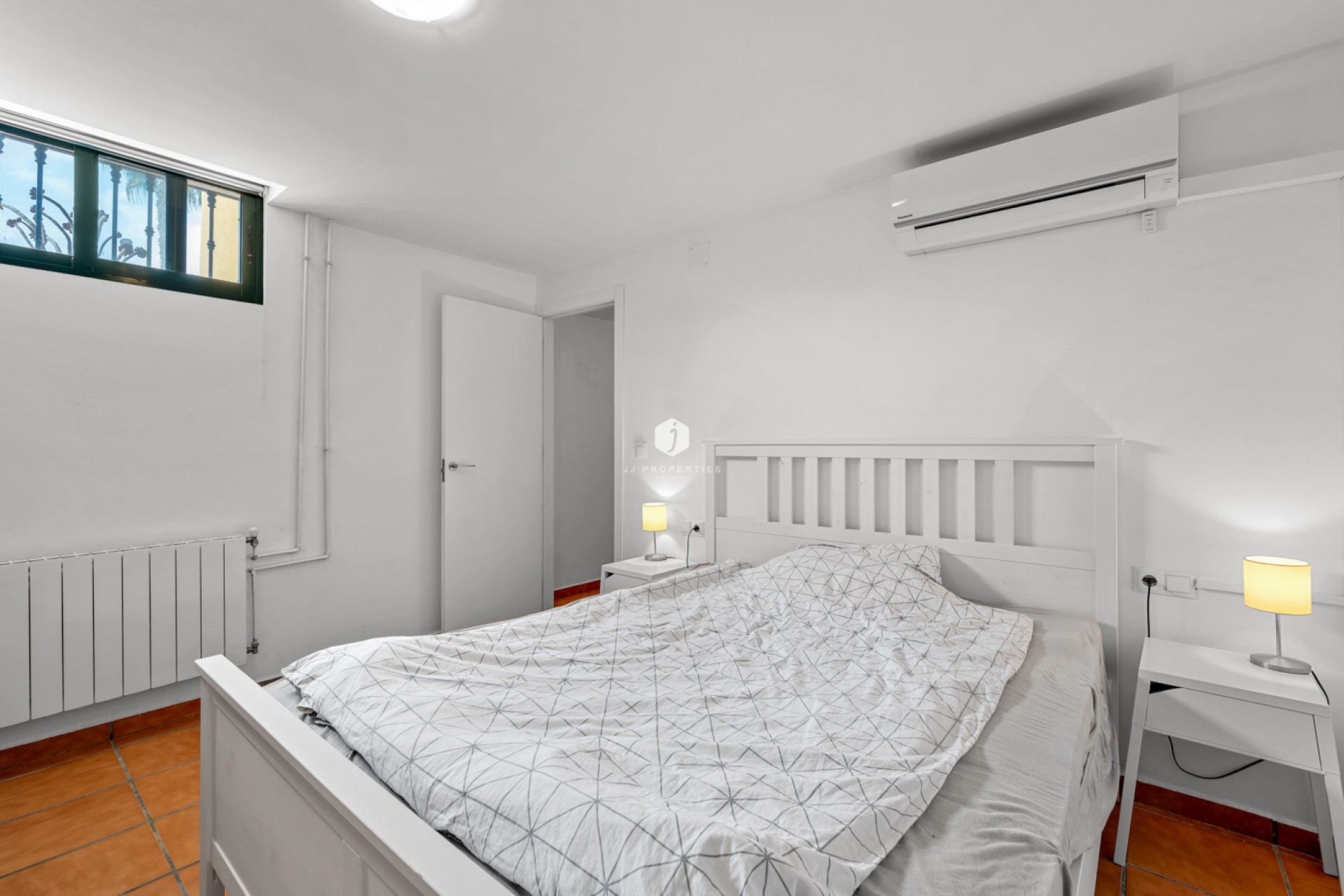 Aus zweiter Hand - Villa -
Algorfa - Inland