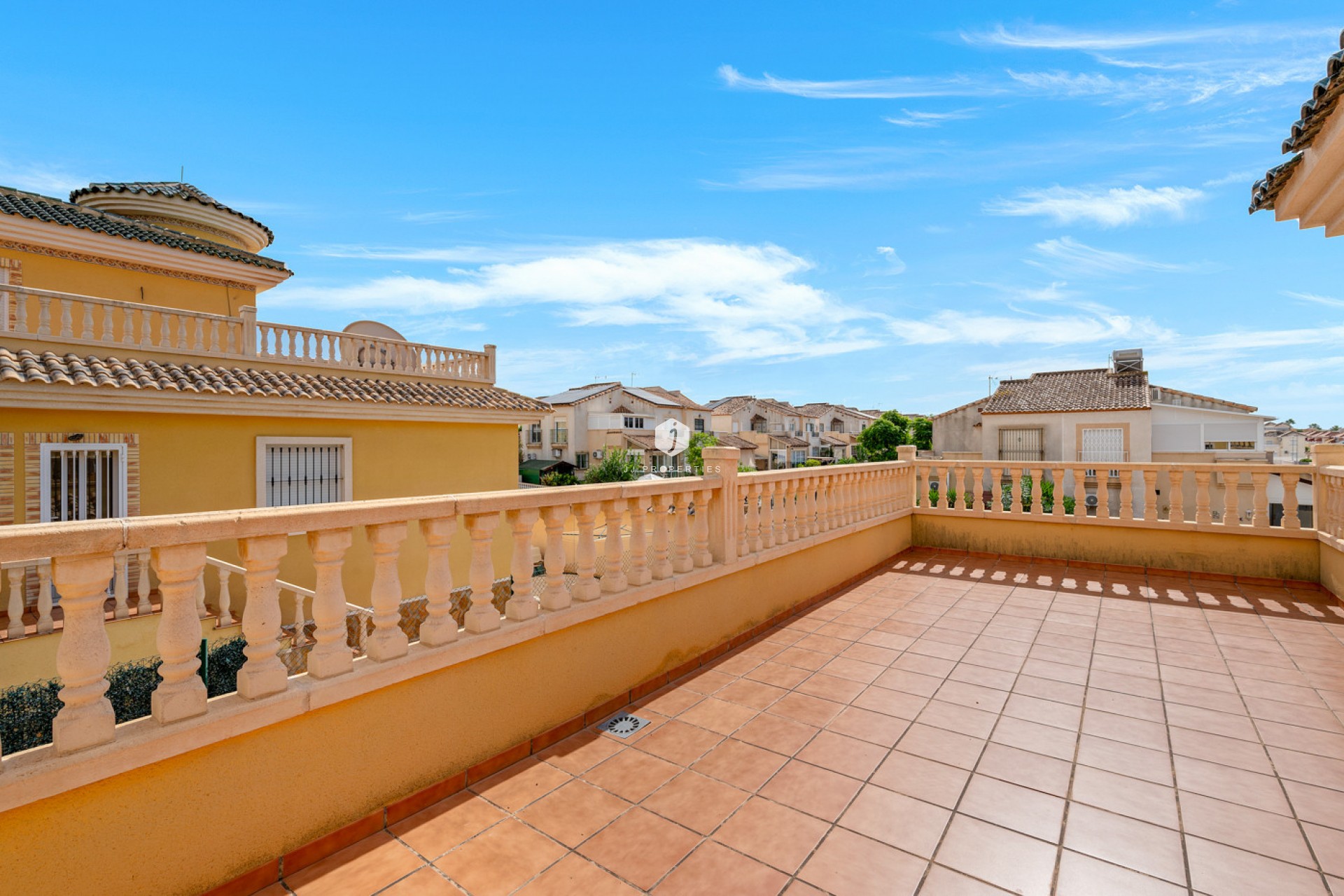 Aus zweiter Hand - Villa -
Algorfa - Inland