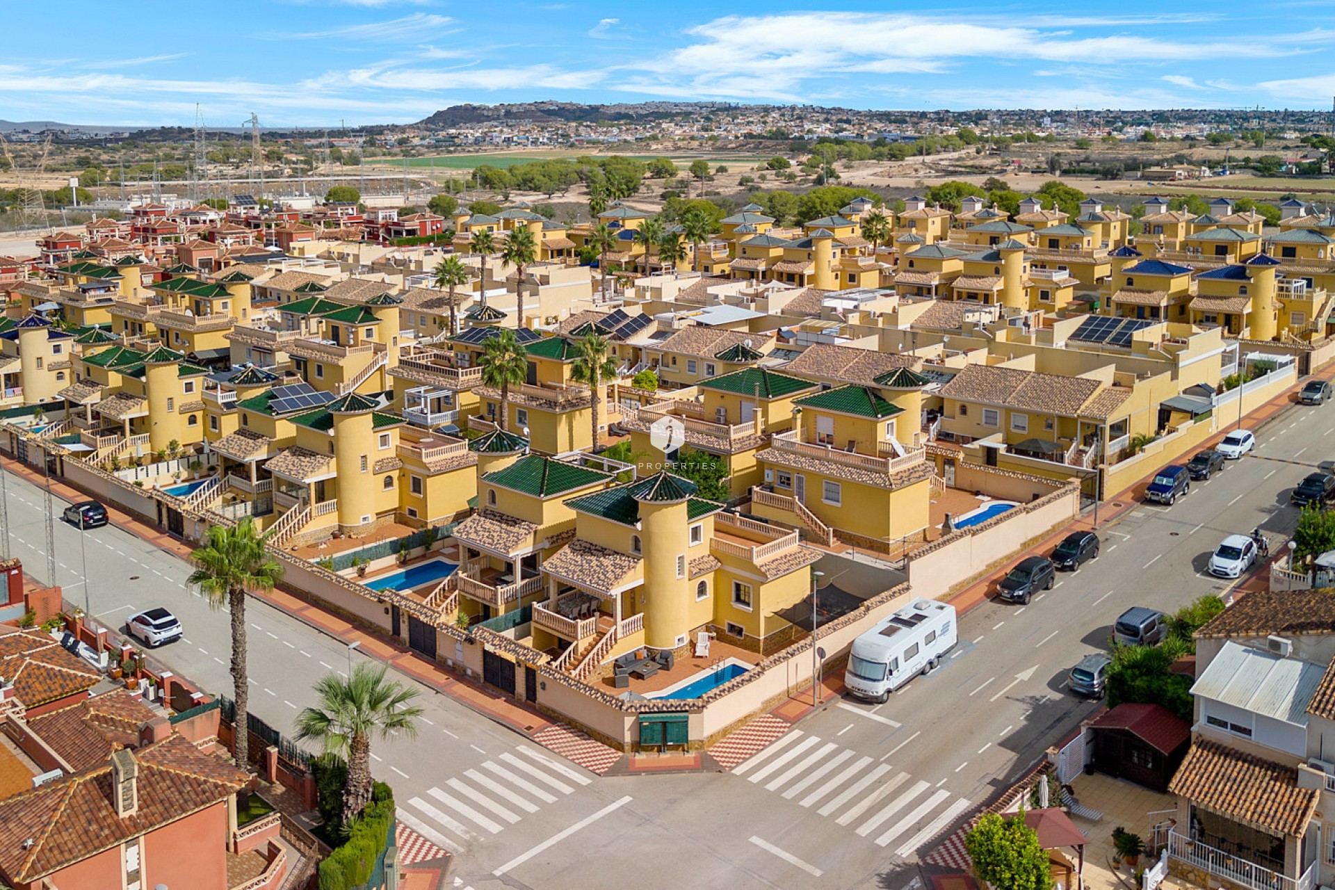 Aus zweiter Hand - Villa -
Algorfa - Inland