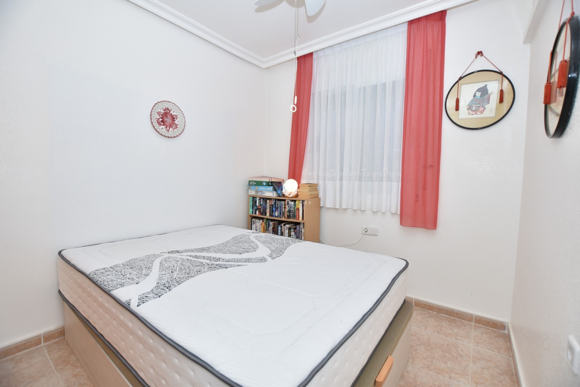 Aus zweiter Hand - Villa -
Algorfa - Inland