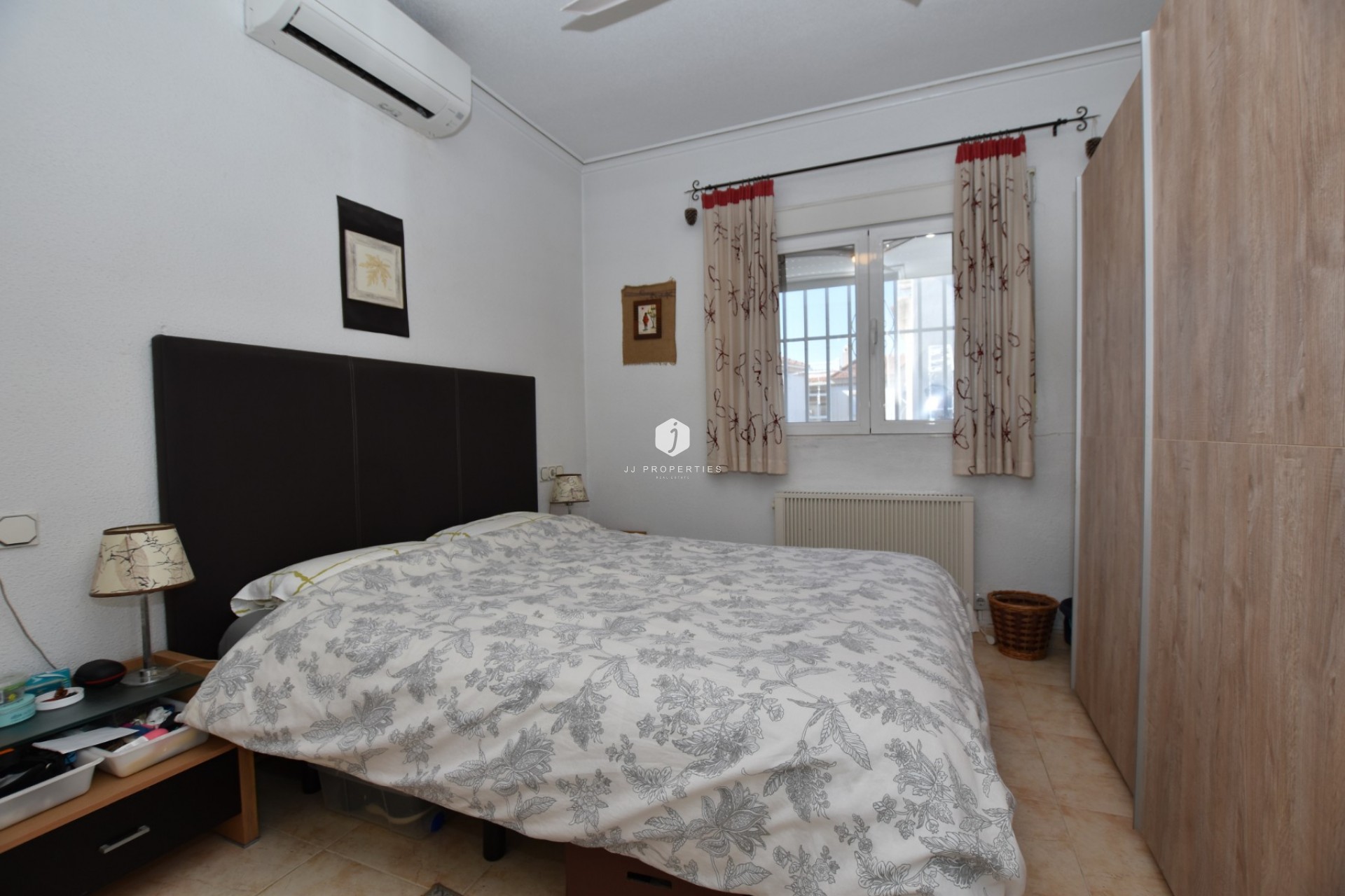 Aus zweiter Hand - Villa -
Algorfa - Inland