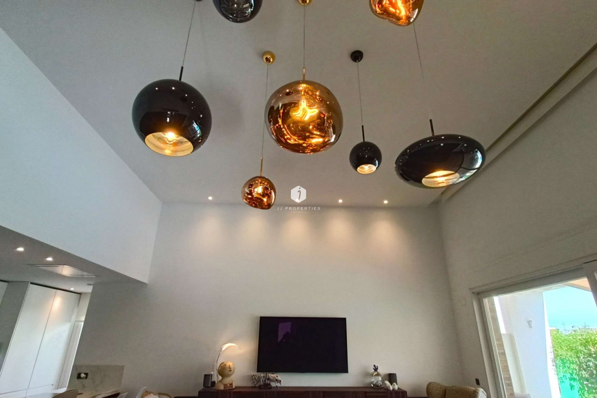 Aus zweiter Hand - Villa -
Algorfa - Inland