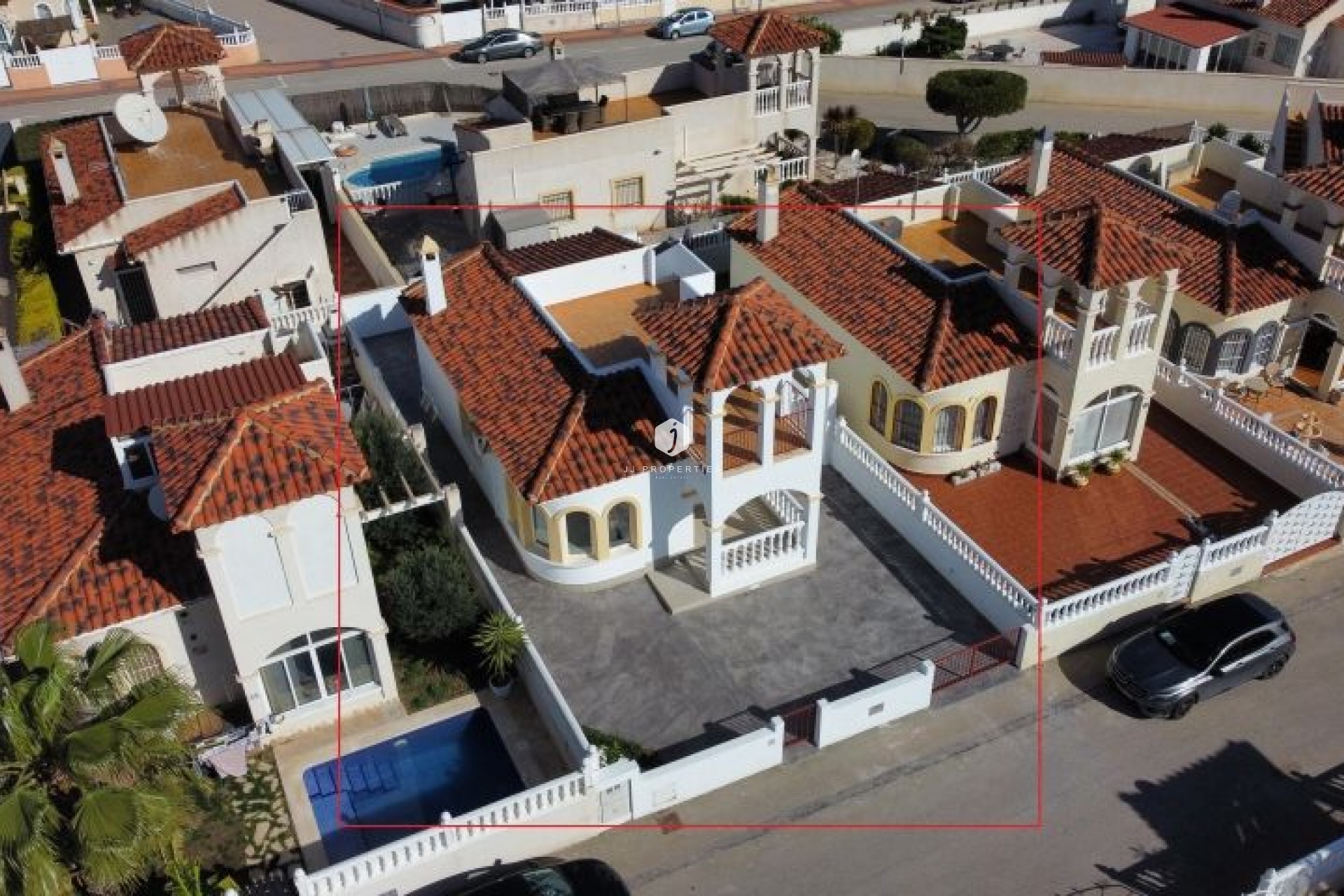 Aus zweiter Hand - Villa -
Algorfa - Inland