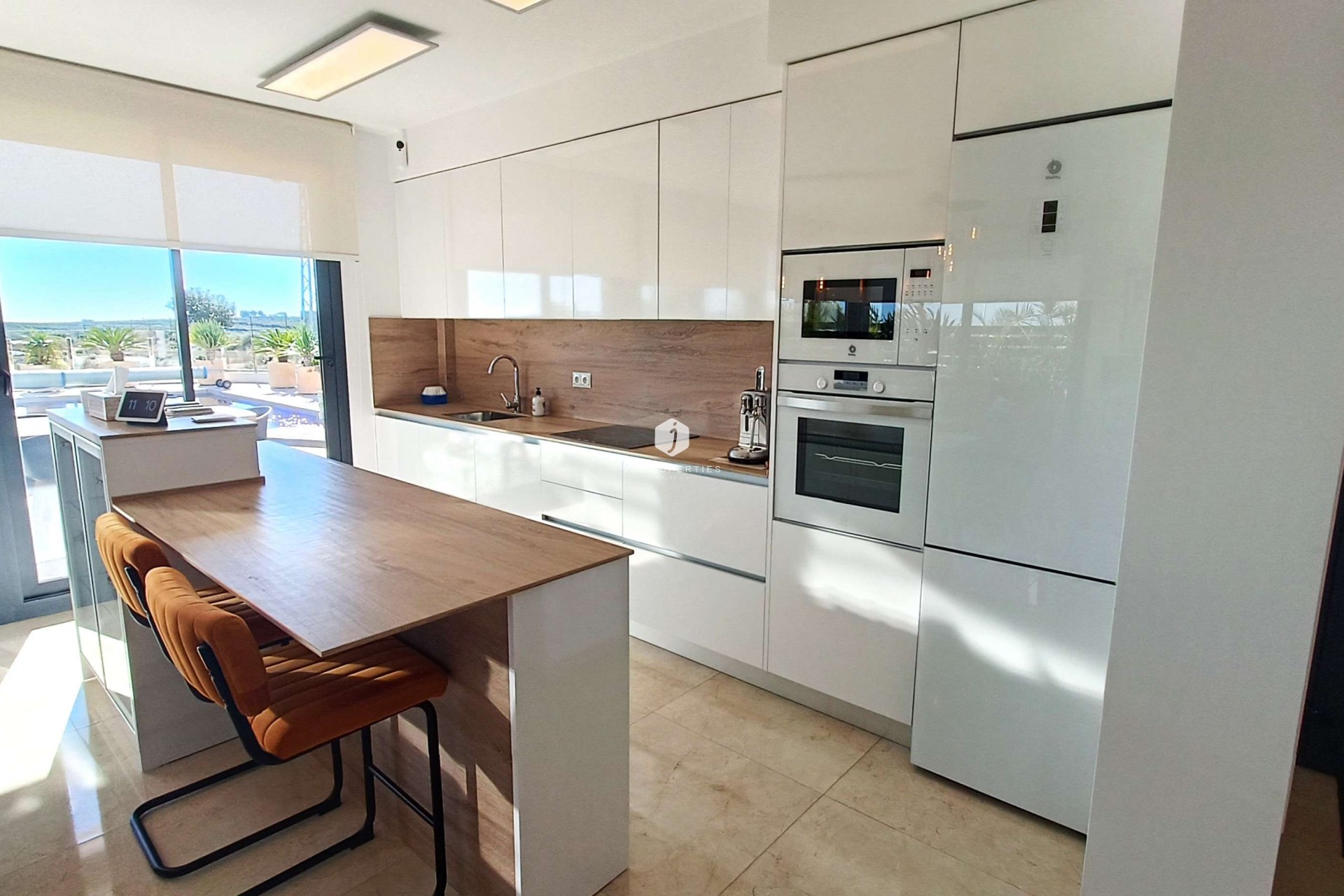 Aus zweiter Hand - Villa -
Algorfa - Inland