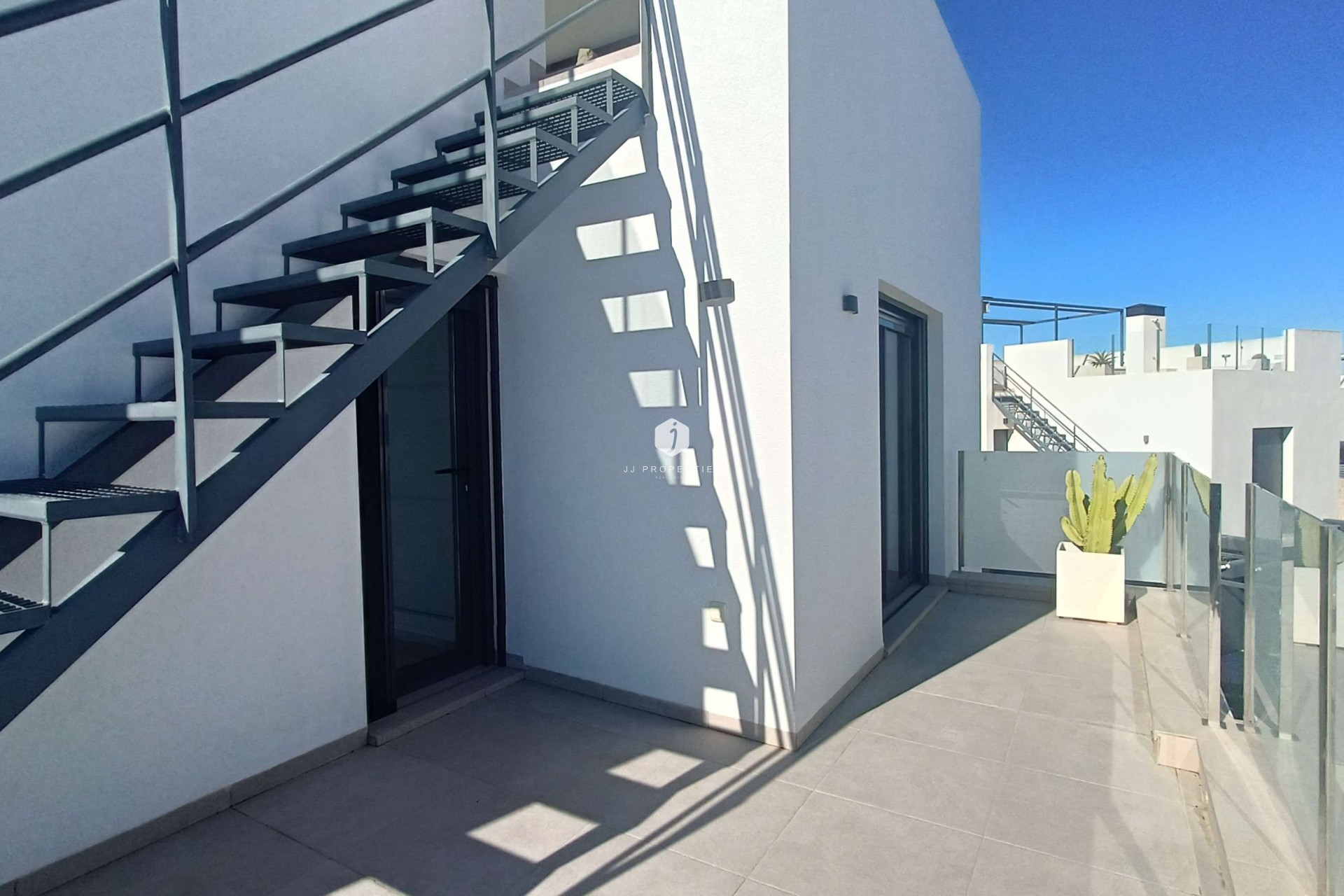 Aus zweiter Hand - Villa -
Algorfa - Inland