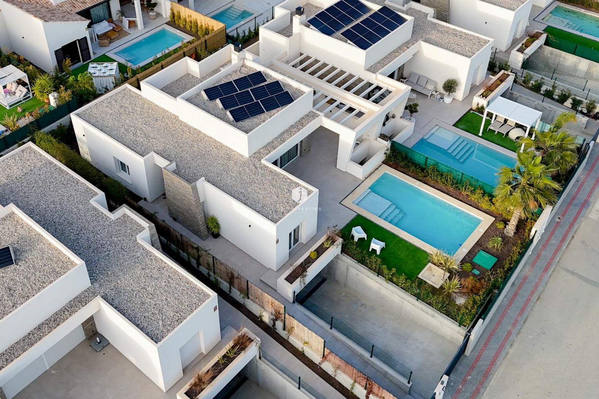 Aus zweiter Hand - Villa -
Algorfa - Inland