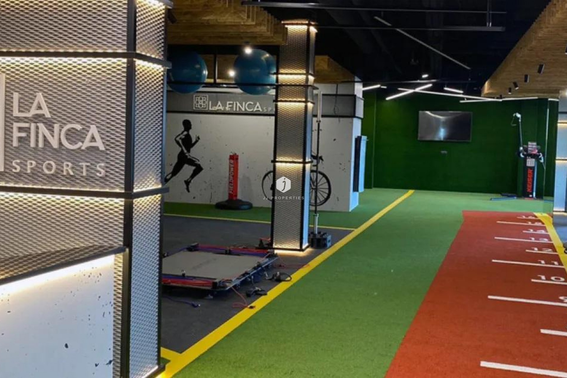 Aus zweiter Hand - Villa -
Algorfa - Inland