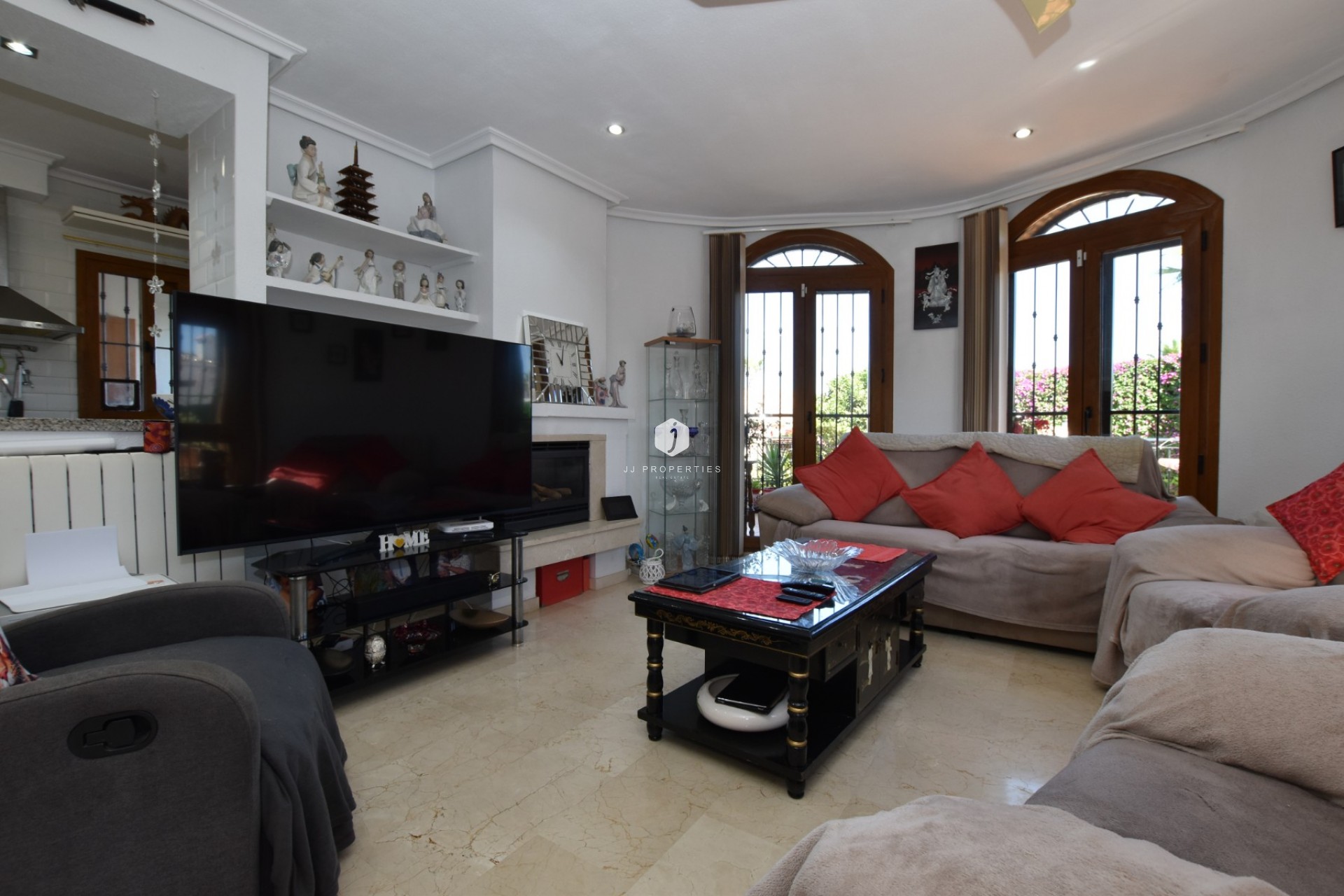 Aus zweiter Hand - Villa -
Algorfa - Inland