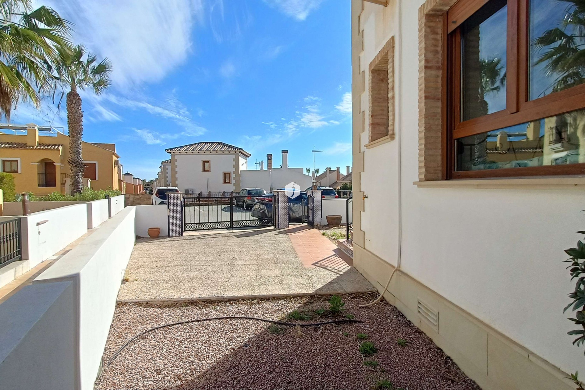 Aus zweiter Hand - Villa -
Algorfa - Inland