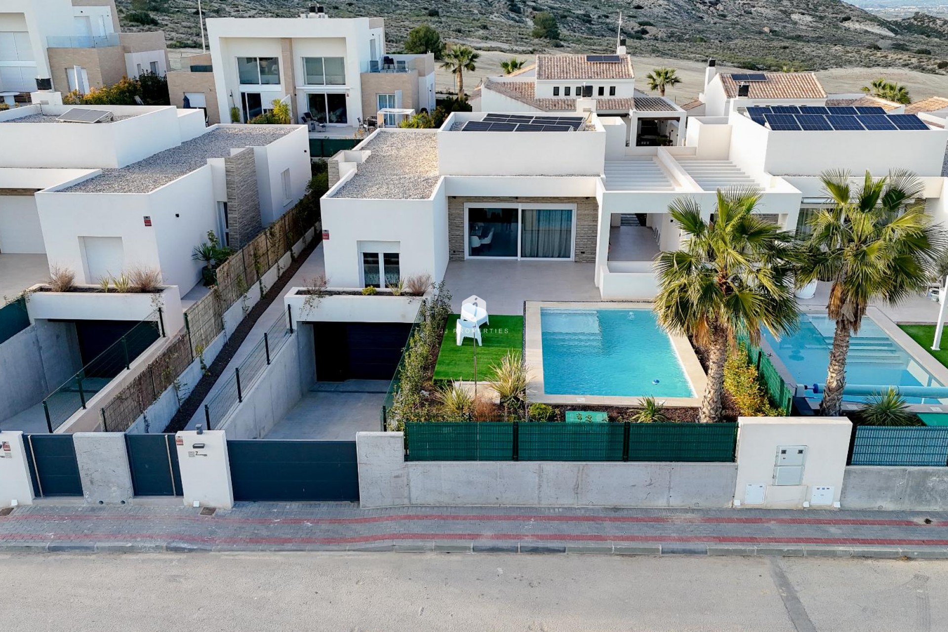 Aus zweiter Hand - Villa -
Algorfa - Inland