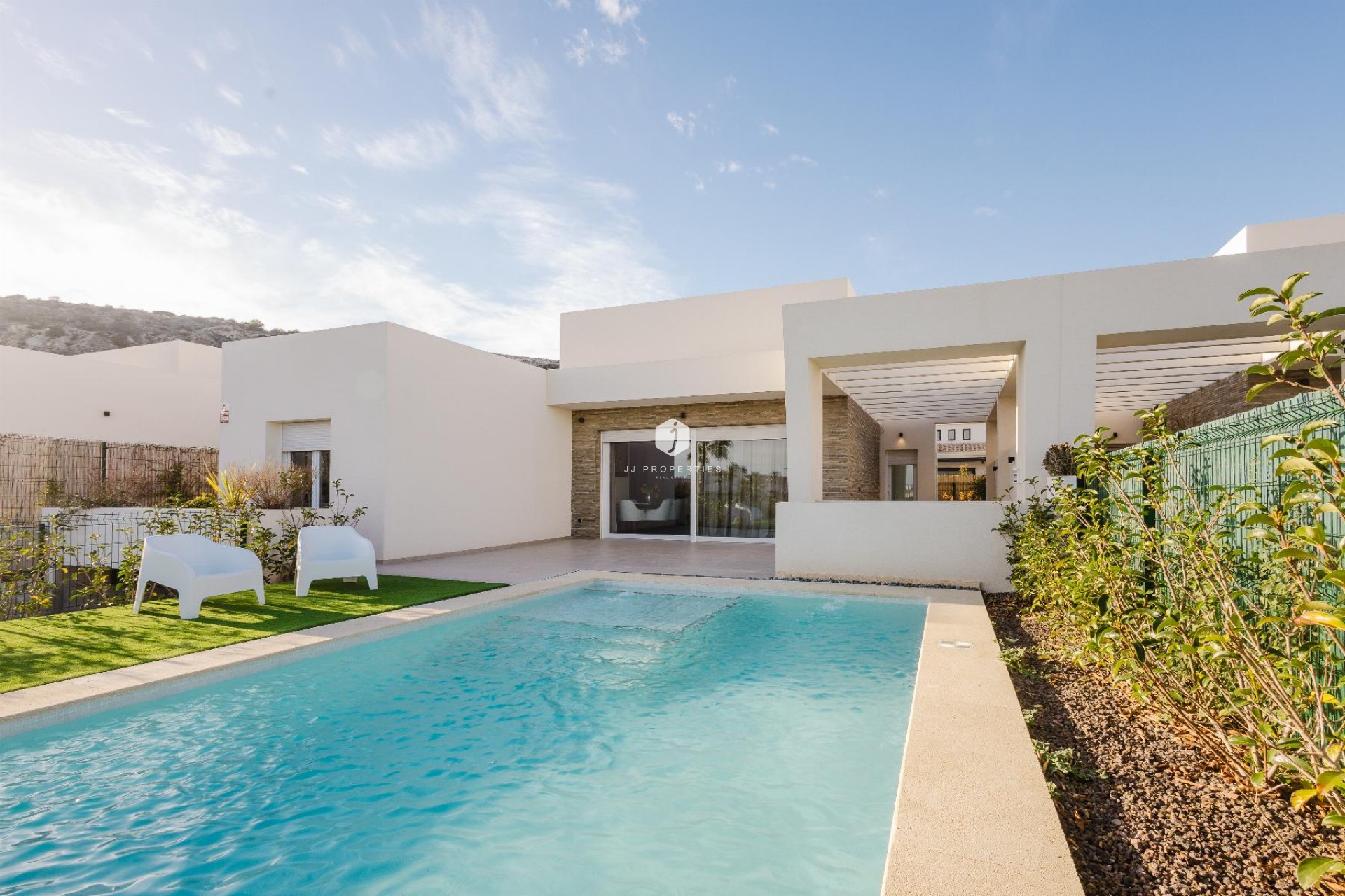 Aus zweiter Hand - Villa -
Algorfa - Inland
