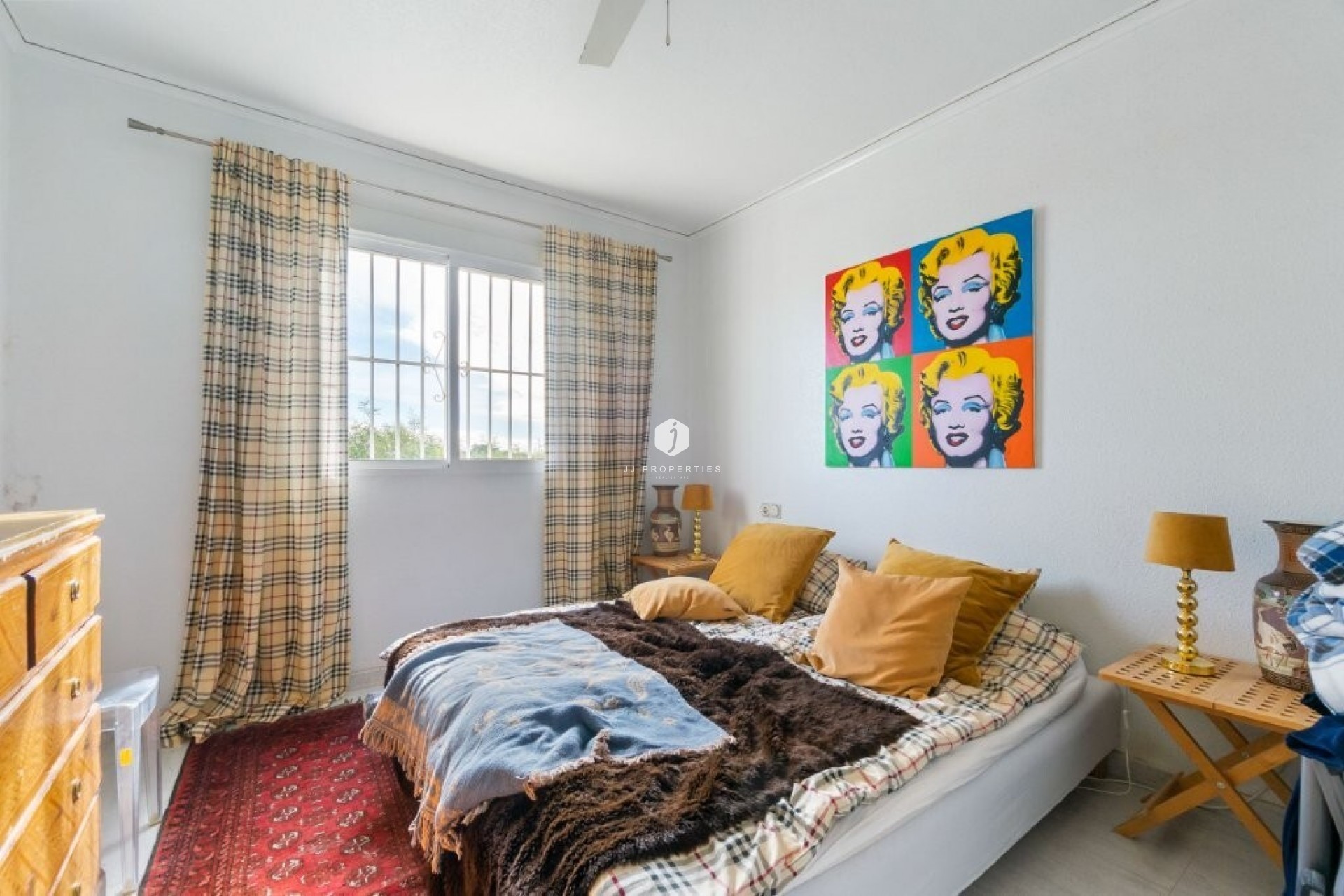 Aus zweiter Hand - Villa -
Algorfa - Montemar