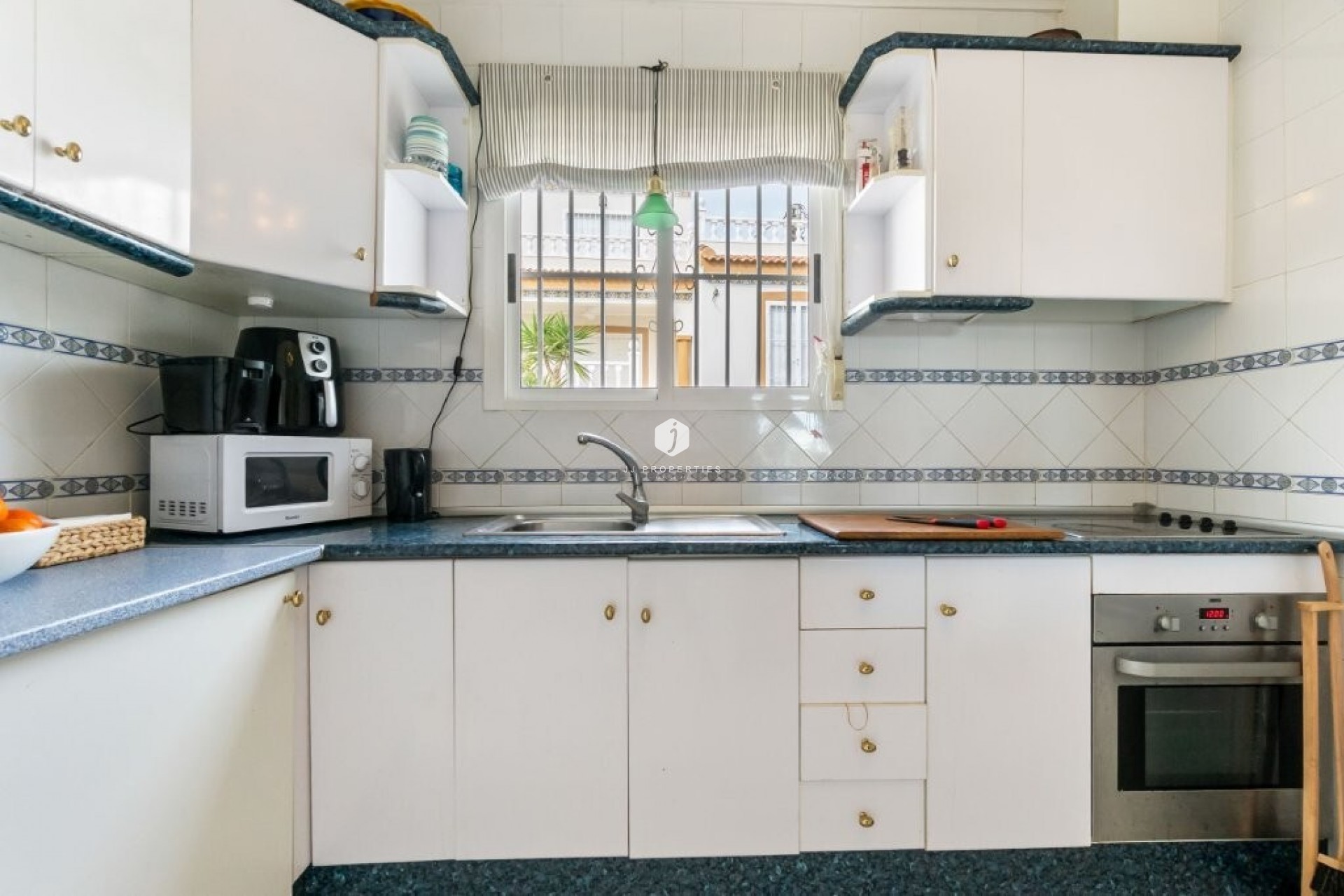 Aus zweiter Hand - Villa -
Algorfa - Montemar