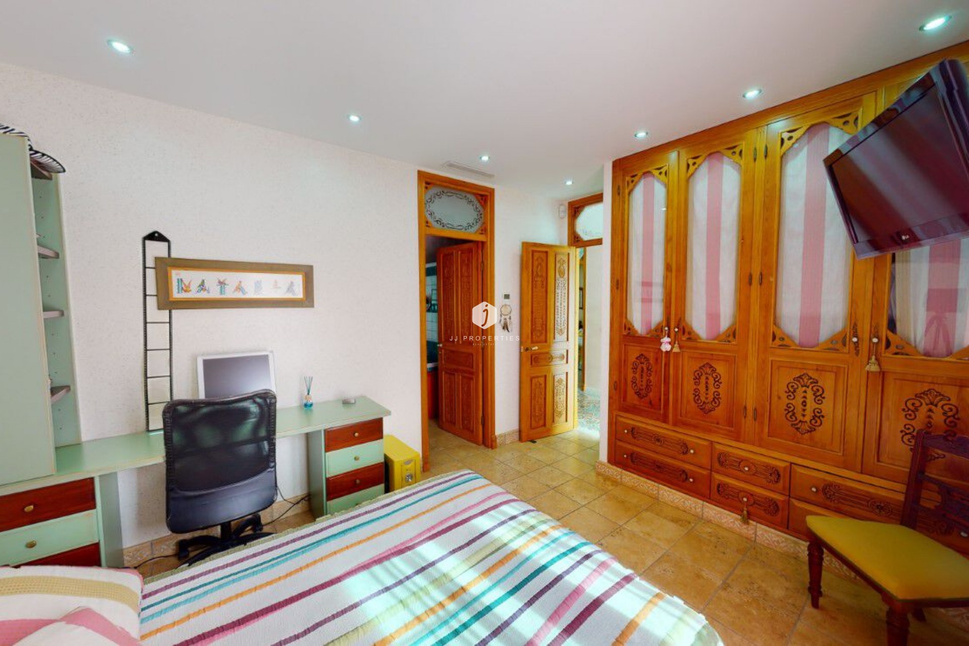 Aus zweiter Hand - Villa -
Almoradí - Inland