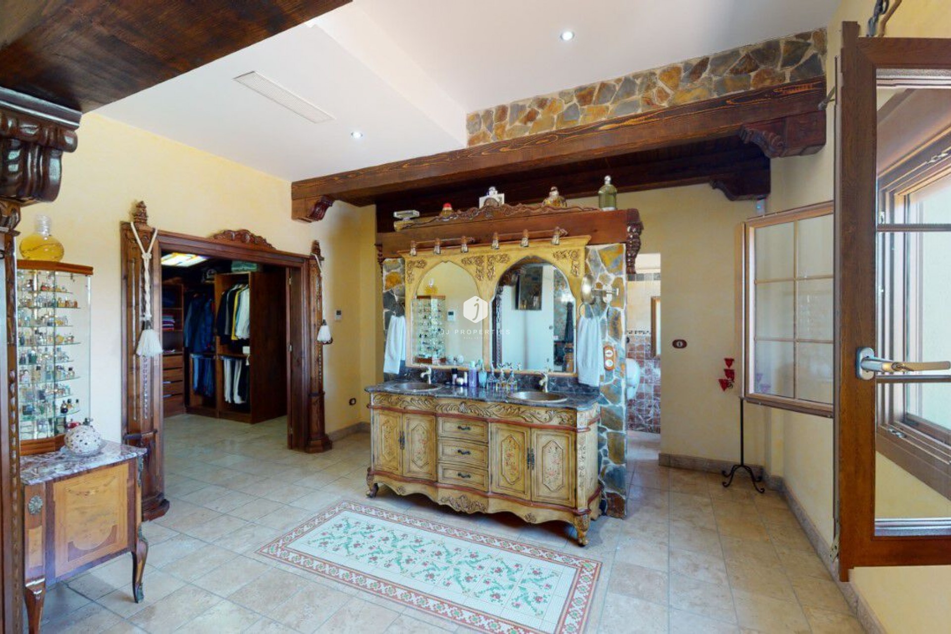 Aus zweiter Hand - Villa -
Almoradí - Inland