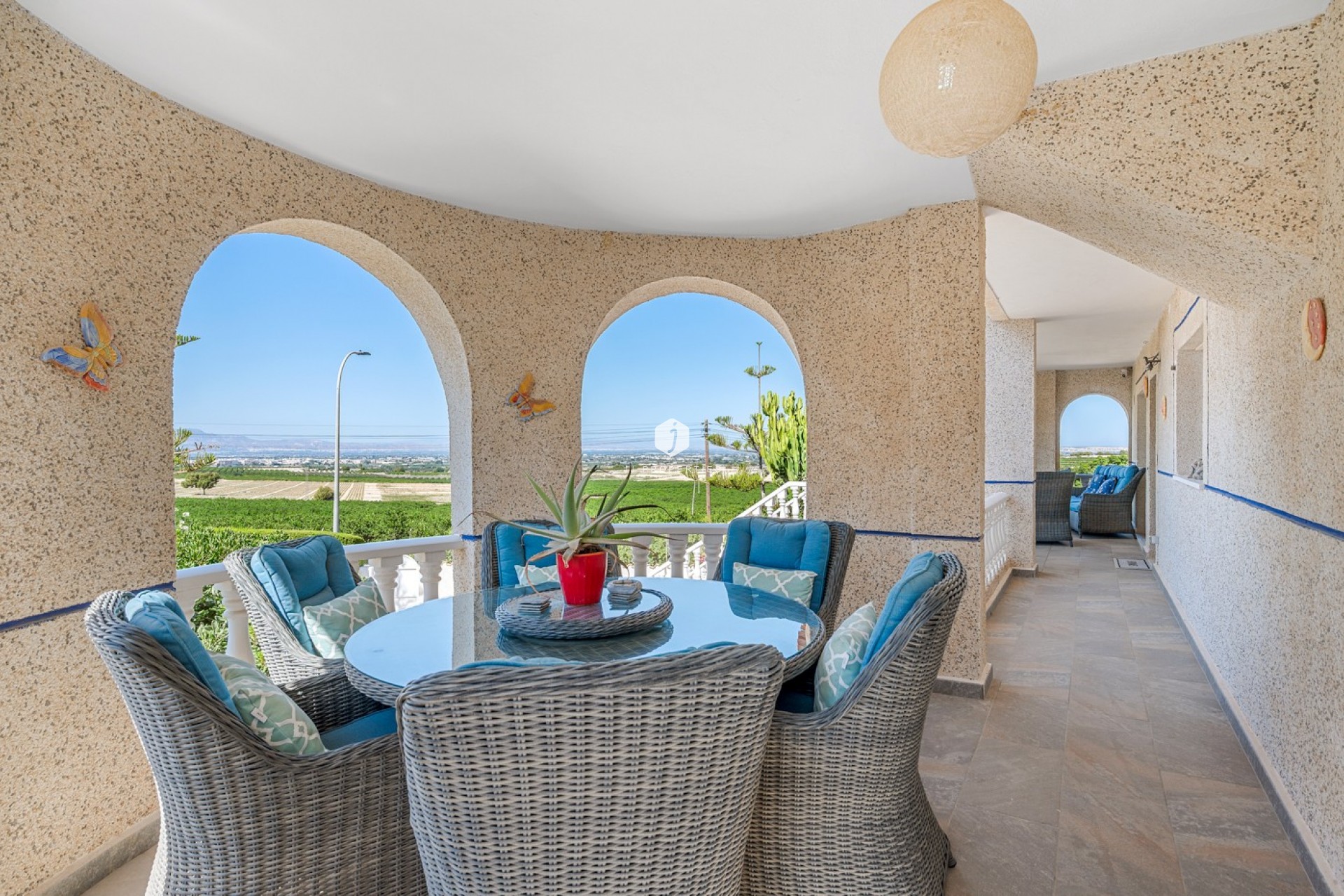 Aus zweiter Hand - Villa -
Almoradí - Inland