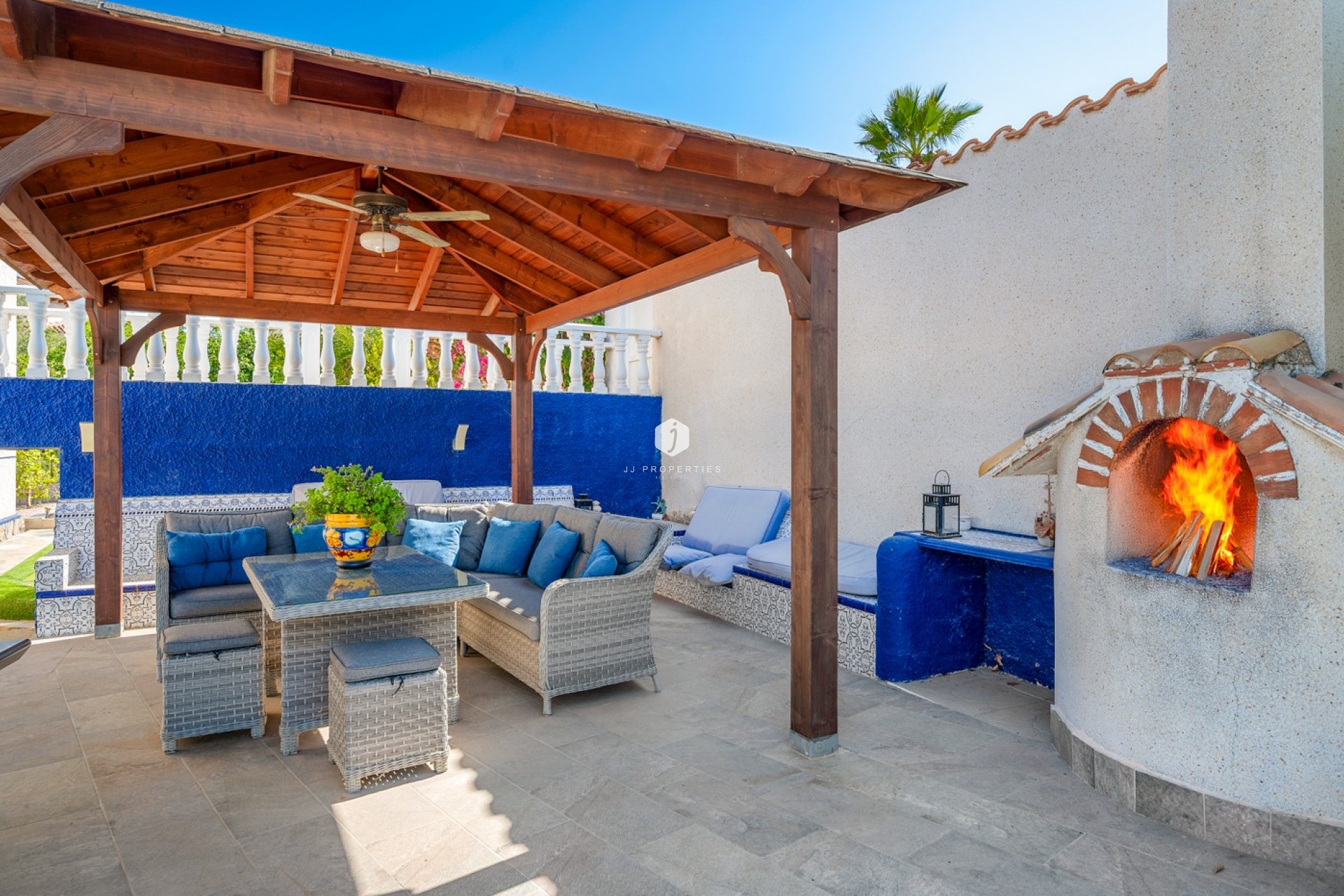 Aus zweiter Hand - Villa -
Almoradí - Inland