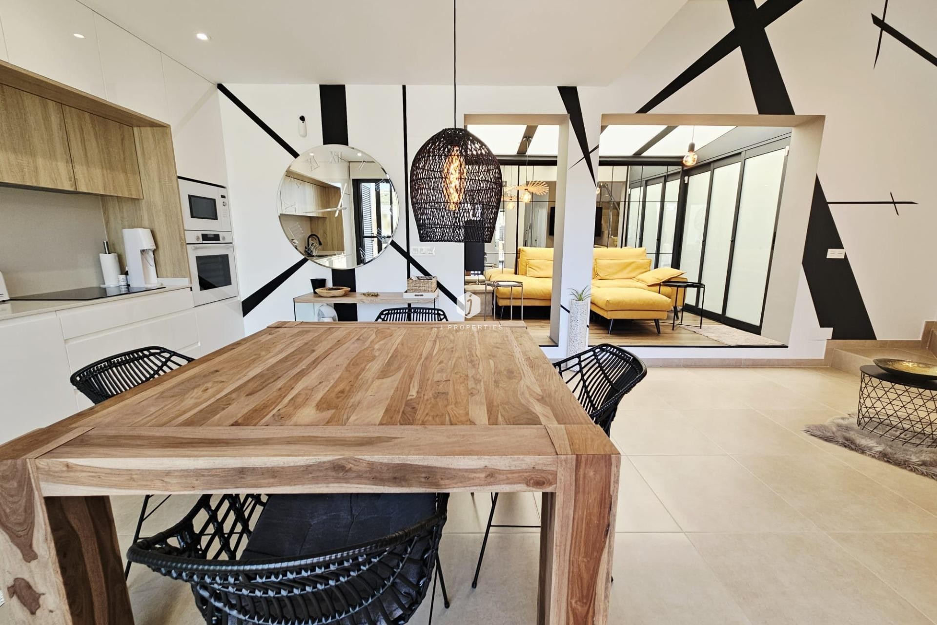 Aus zweiter Hand - Villa -
Benijofar - Benimar