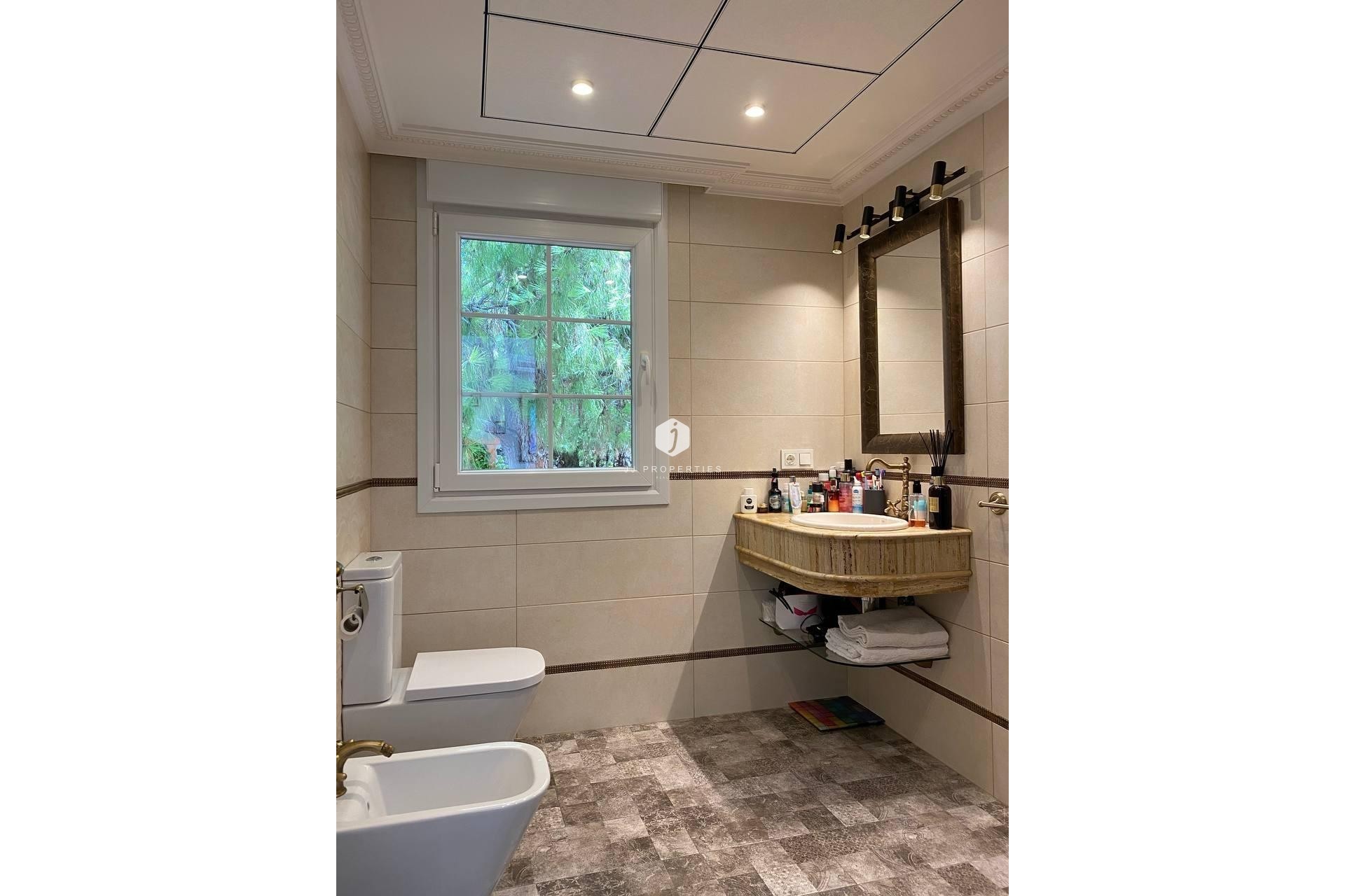 Aus zweiter Hand - Villa -
Benijofar - Ciudad Quesada