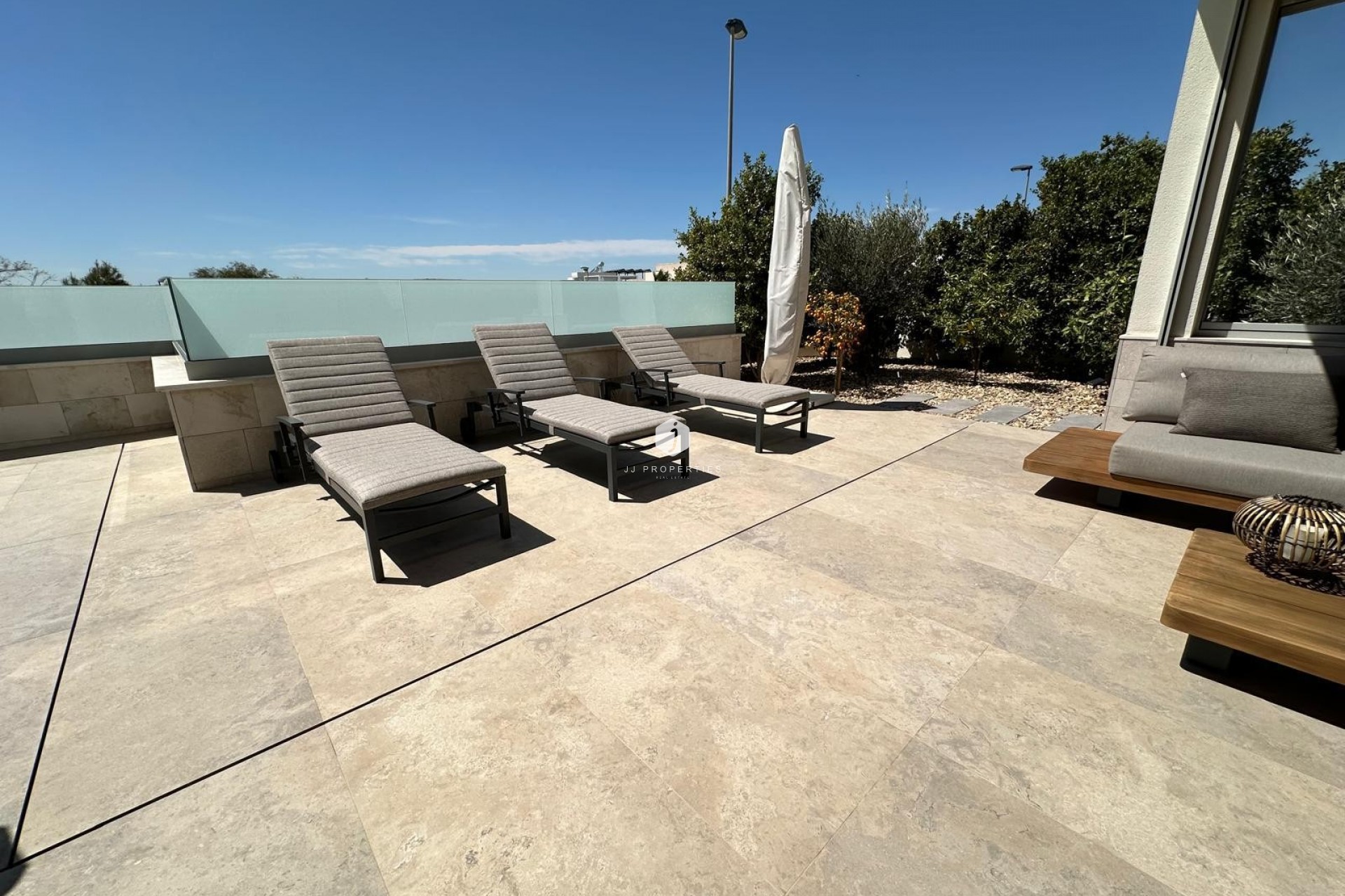 Aus zweiter Hand - Villa -
Benijofar - Costa Blanca