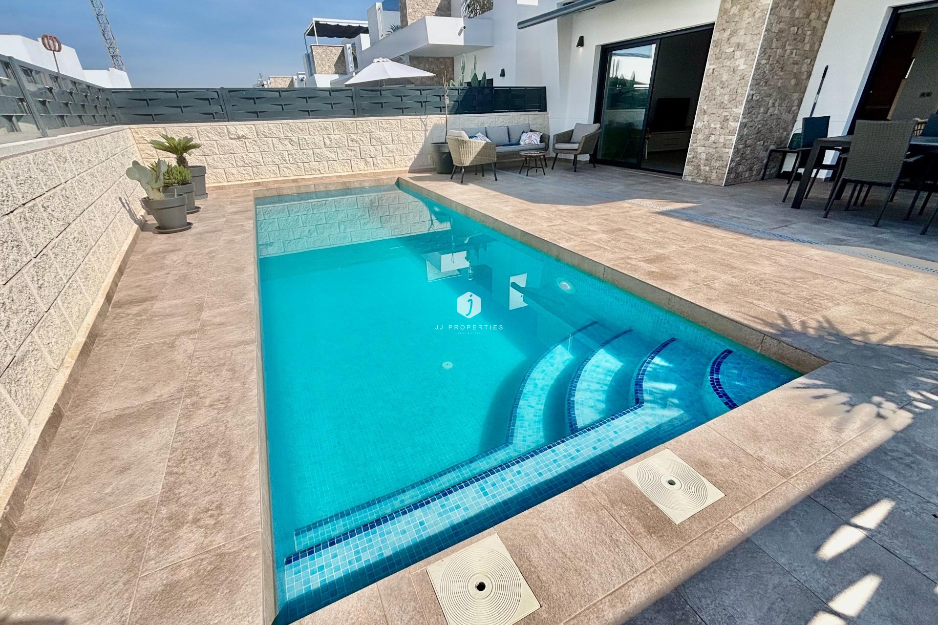 Aus zweiter Hand - Villa -
Benijofar - Pueblo 4