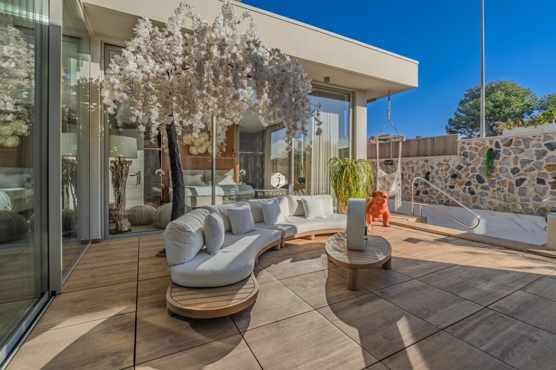 Aus zweiter Hand - Villa -
Benijofar - Residencial Benimar