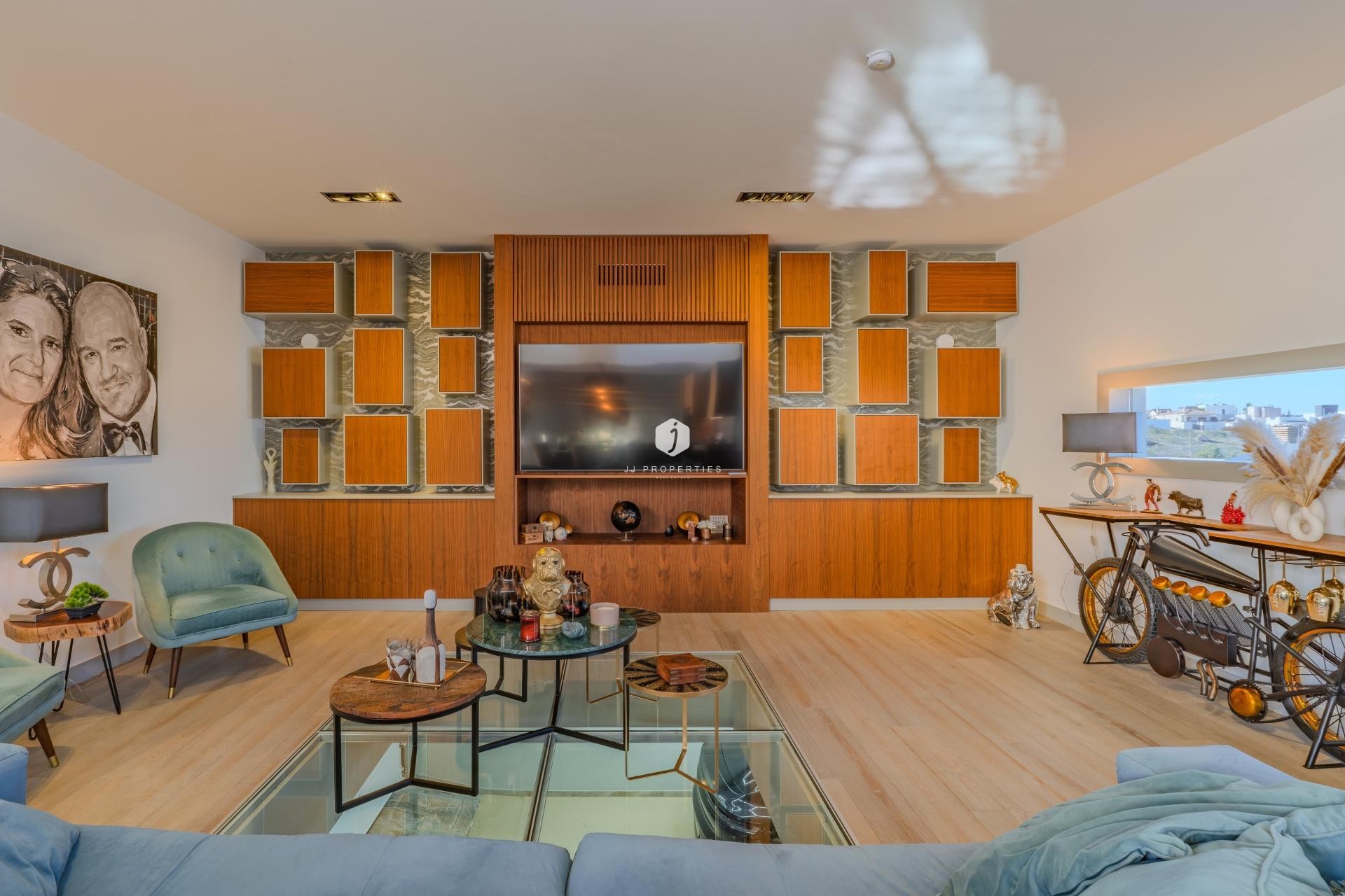 Aus zweiter Hand - Villa -
Benijofar - Residencial Benimar