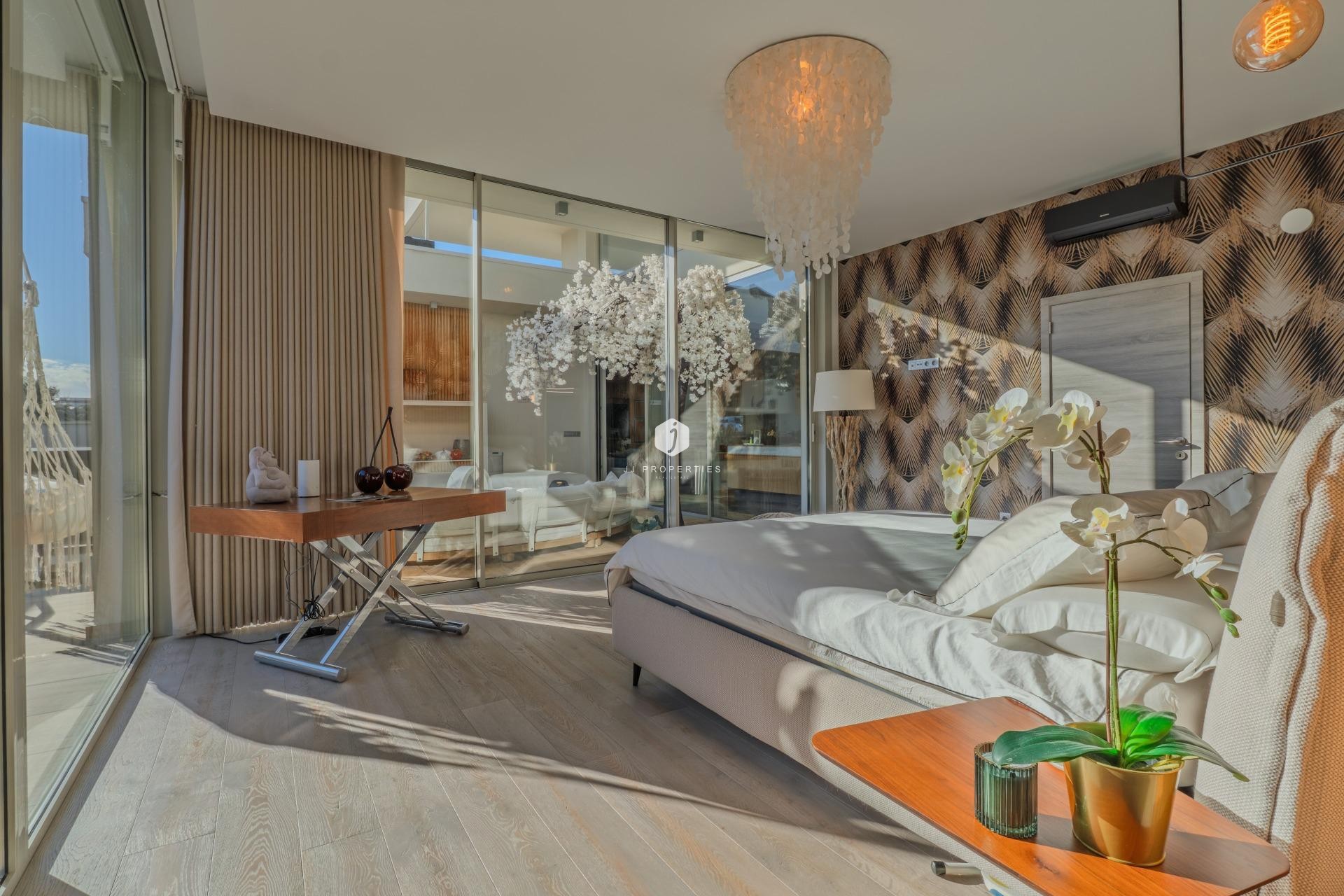 Aus zweiter Hand - Villa -
Benijofar - Residencial Benimar