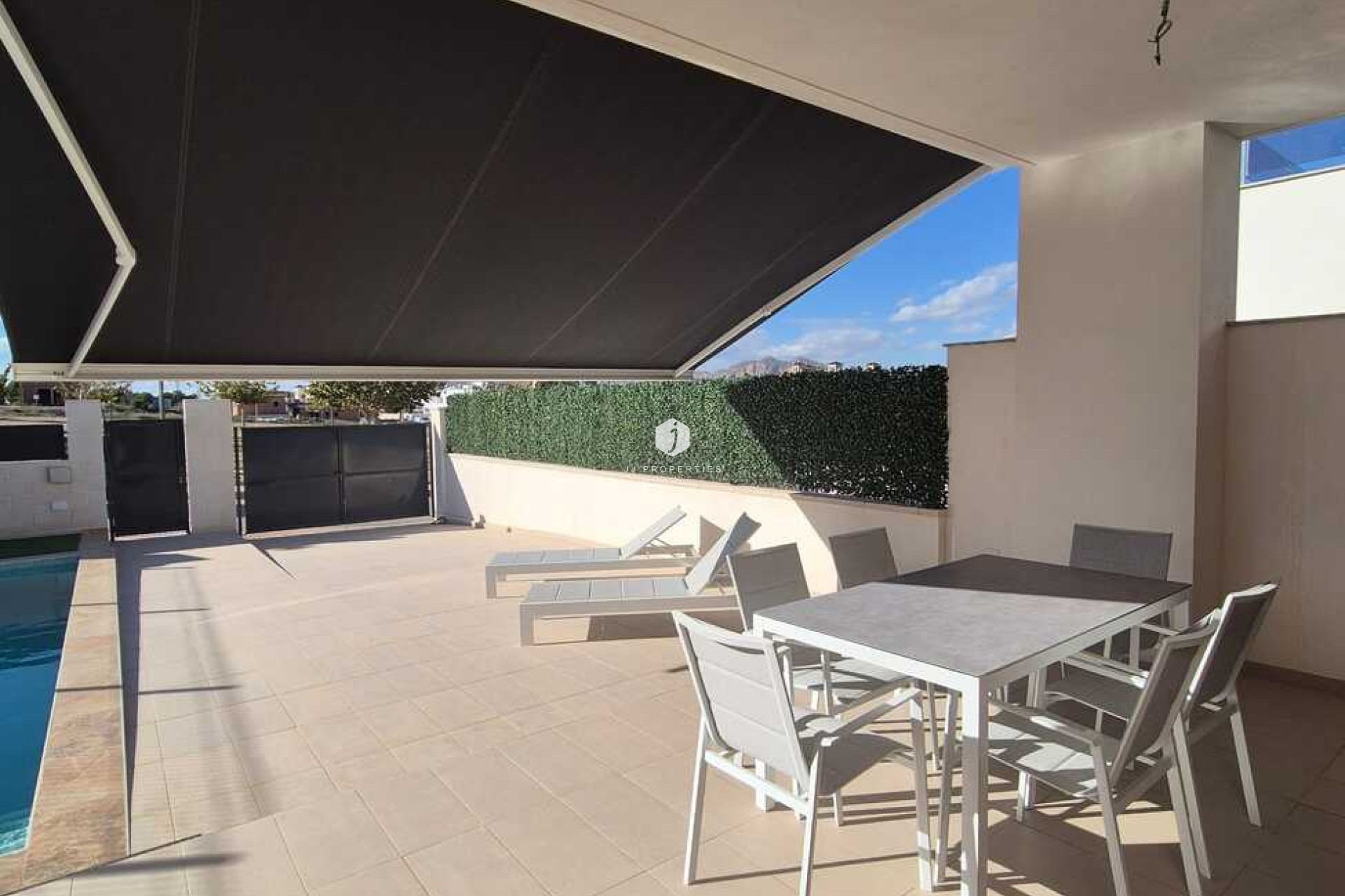 Aus zweiter Hand - Villa -
Bigastro - Inland