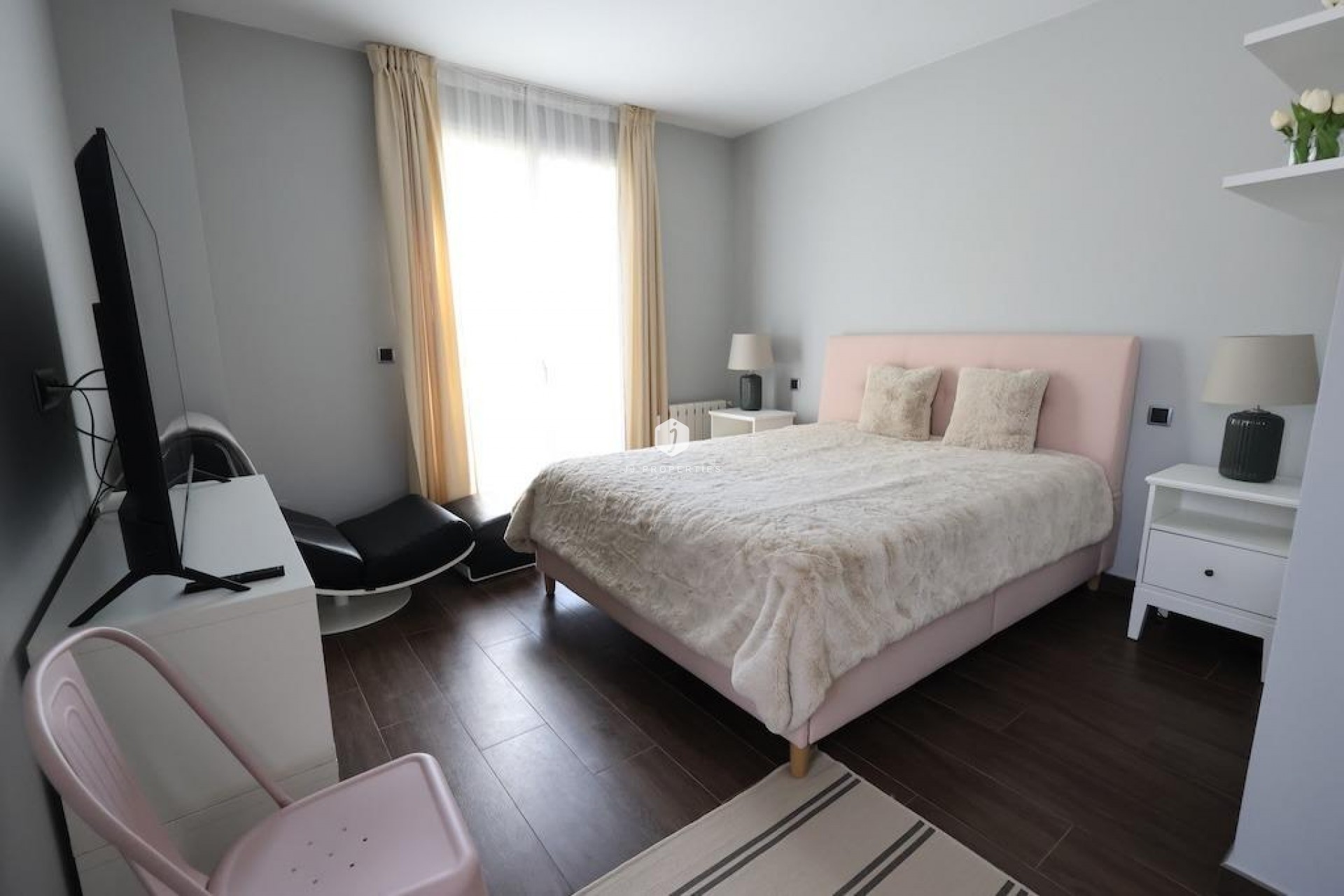 Aus zweiter Hand - Villa -
Cabo Roig - Costa Blanca